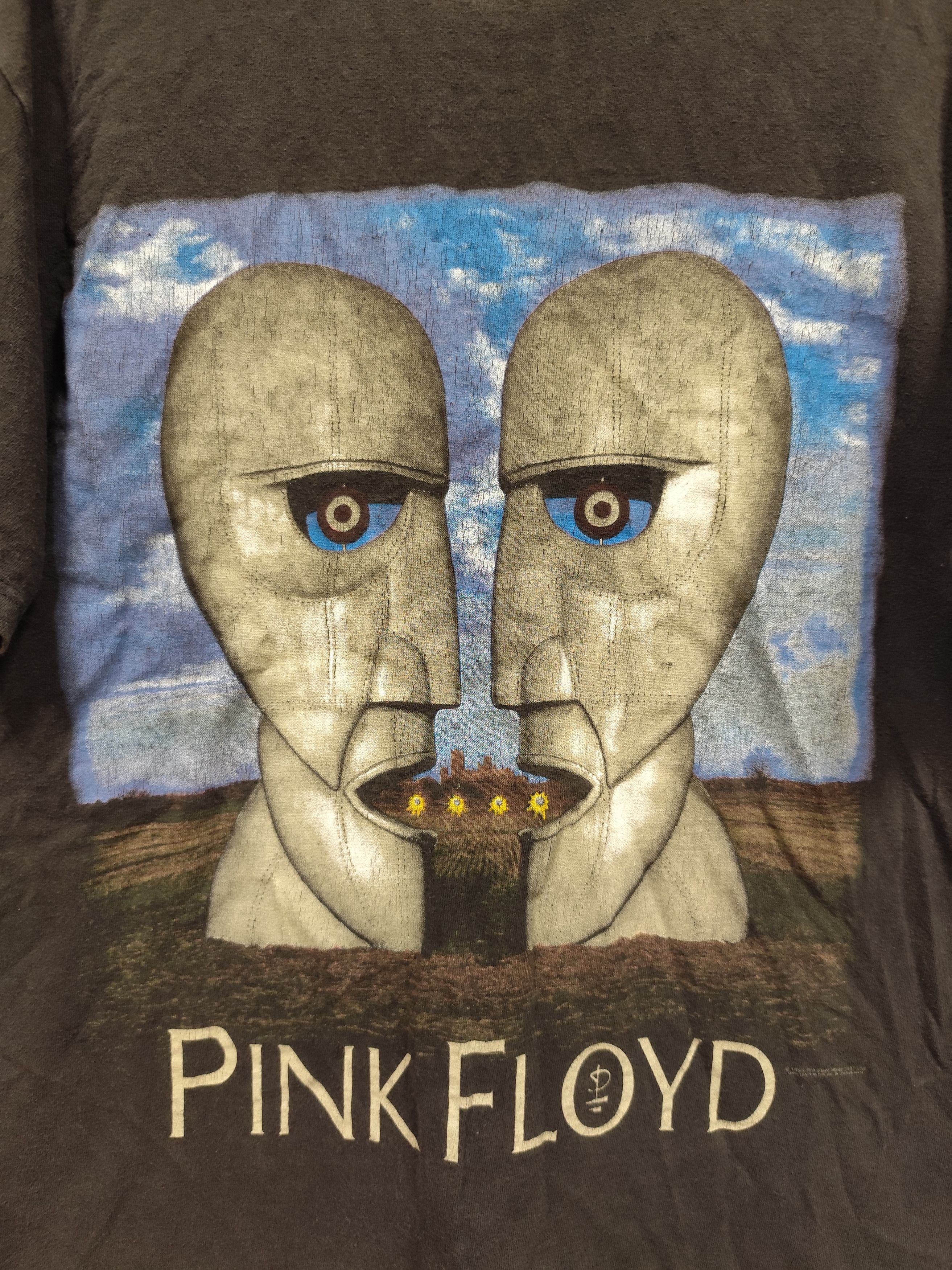Pink Floyd Vintage 1994 Pink Floyd Division Bell Tour Tee Size US L / EU 52-54 / 3 - 4 Thumbnail