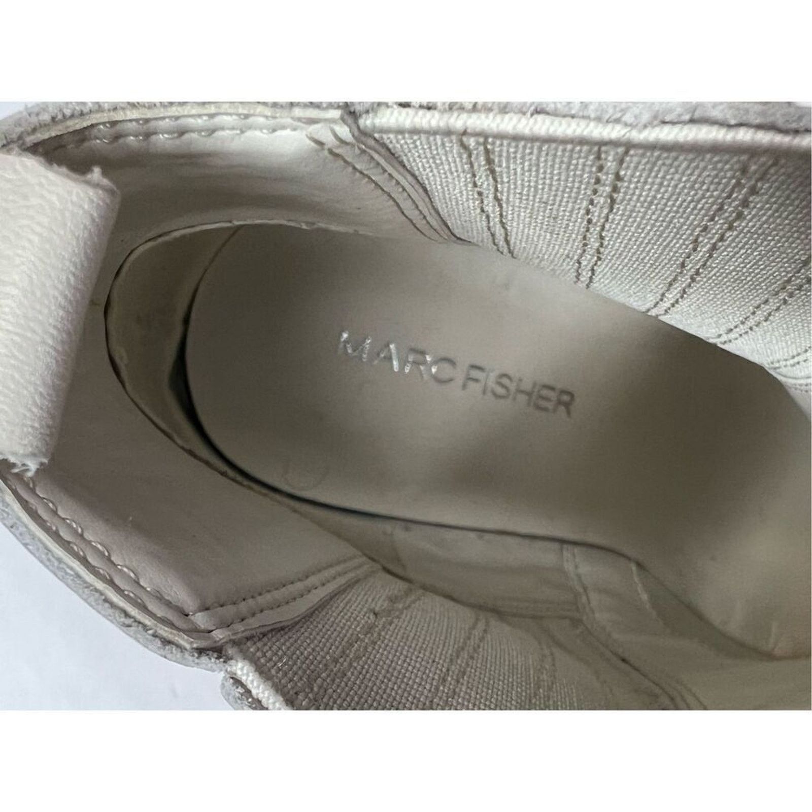 Marc Fisher Marc Fisher Carves Cream Leather Gored Pullon Bootie Boot 6M Size US 6 / IT 36 - 9 Thumbnail