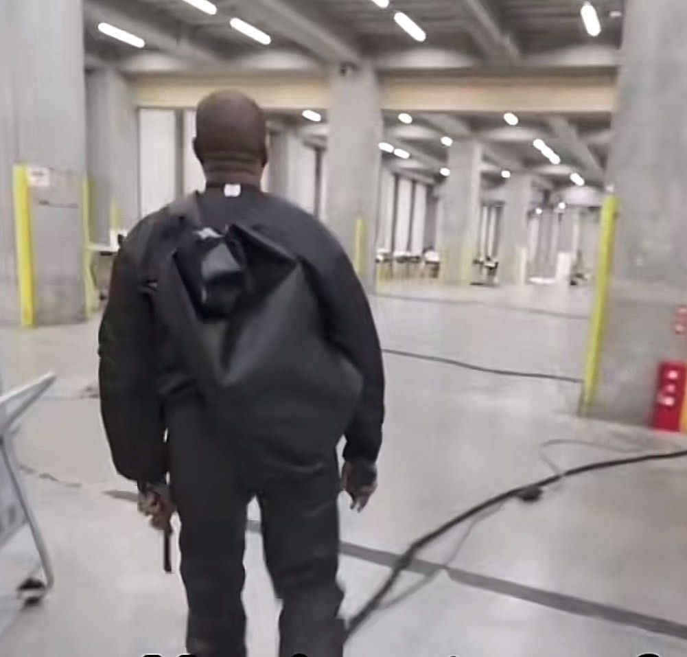 Kanye West Deadstock Yeezy Gap Balenciaga TPU dry bag not yeezy.com Size ONE SIZE - 2 Thumbnail