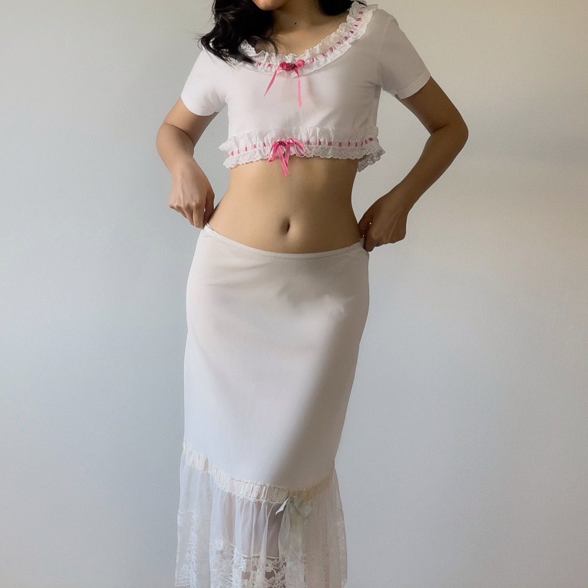 Victoria's Secret Victoria’s Secret 1990s White Eyelet Lace Crop Top (S–L) Size L / US 10 / IT 46 - 3 Thumbnail
