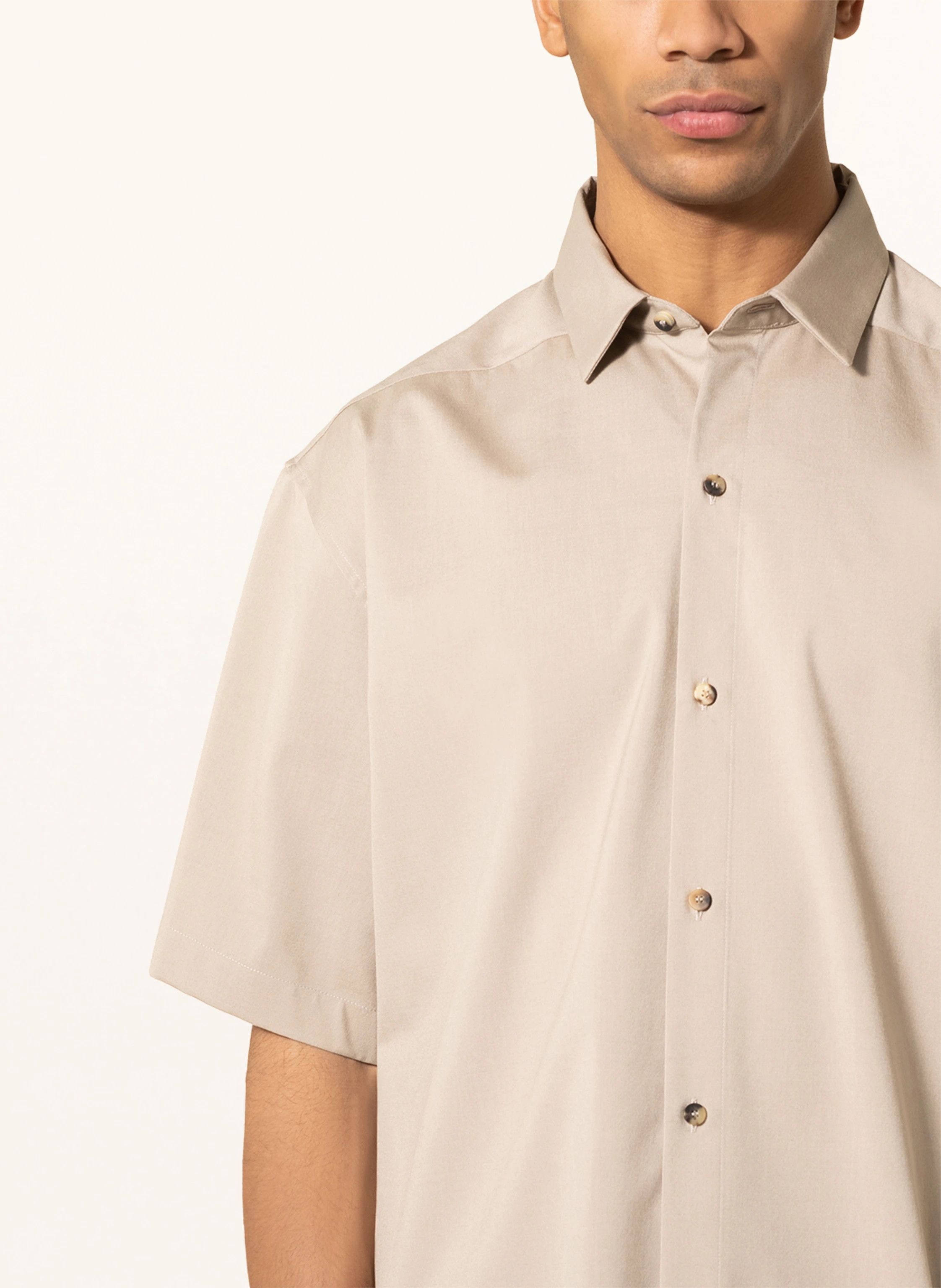 Fear of God o1y0125 Solid Color Shirt in Beige Size US XXL / EU 58 / 5 - 2 Thumbnail