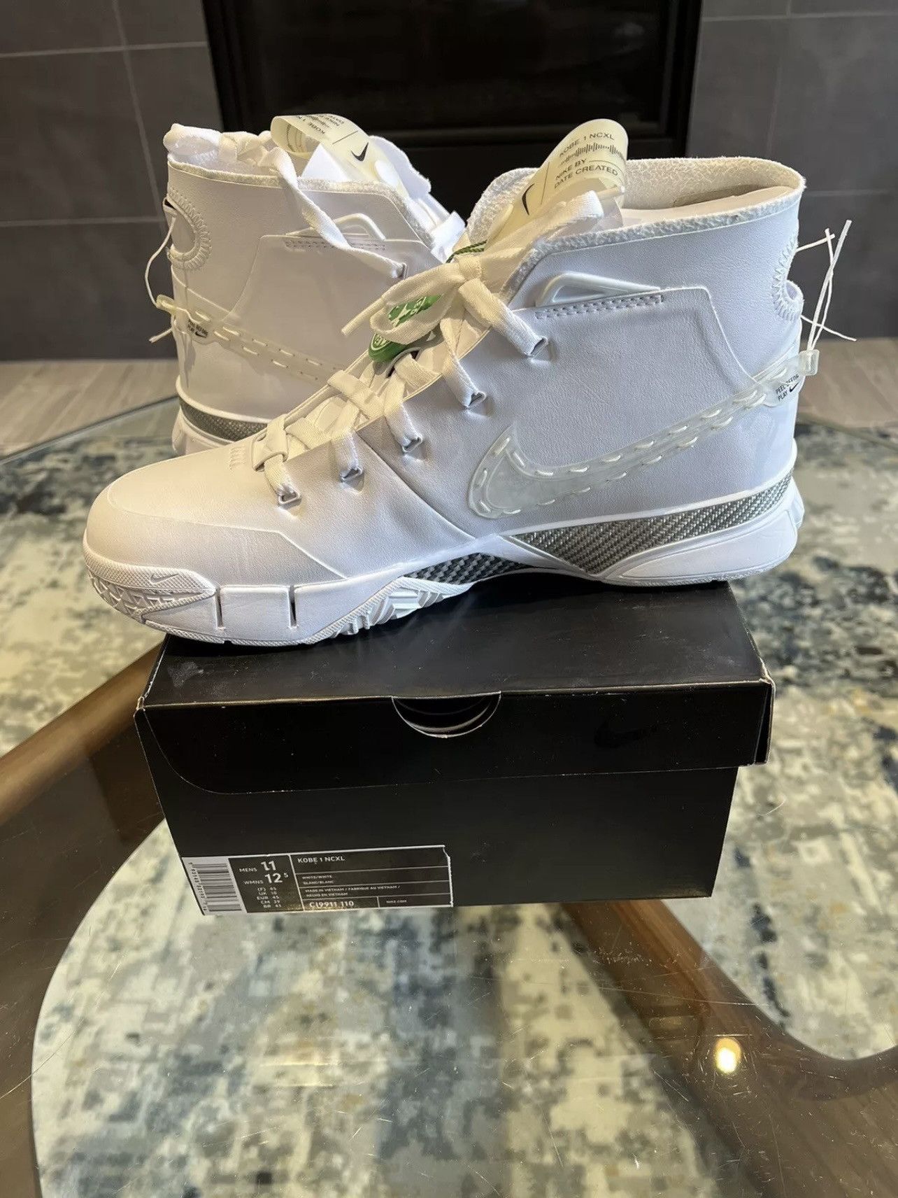 Nike Kobe 1 - Size 11 - “Noise Cancellation” Size US 11 / EU 44 - 6 Thumbnail