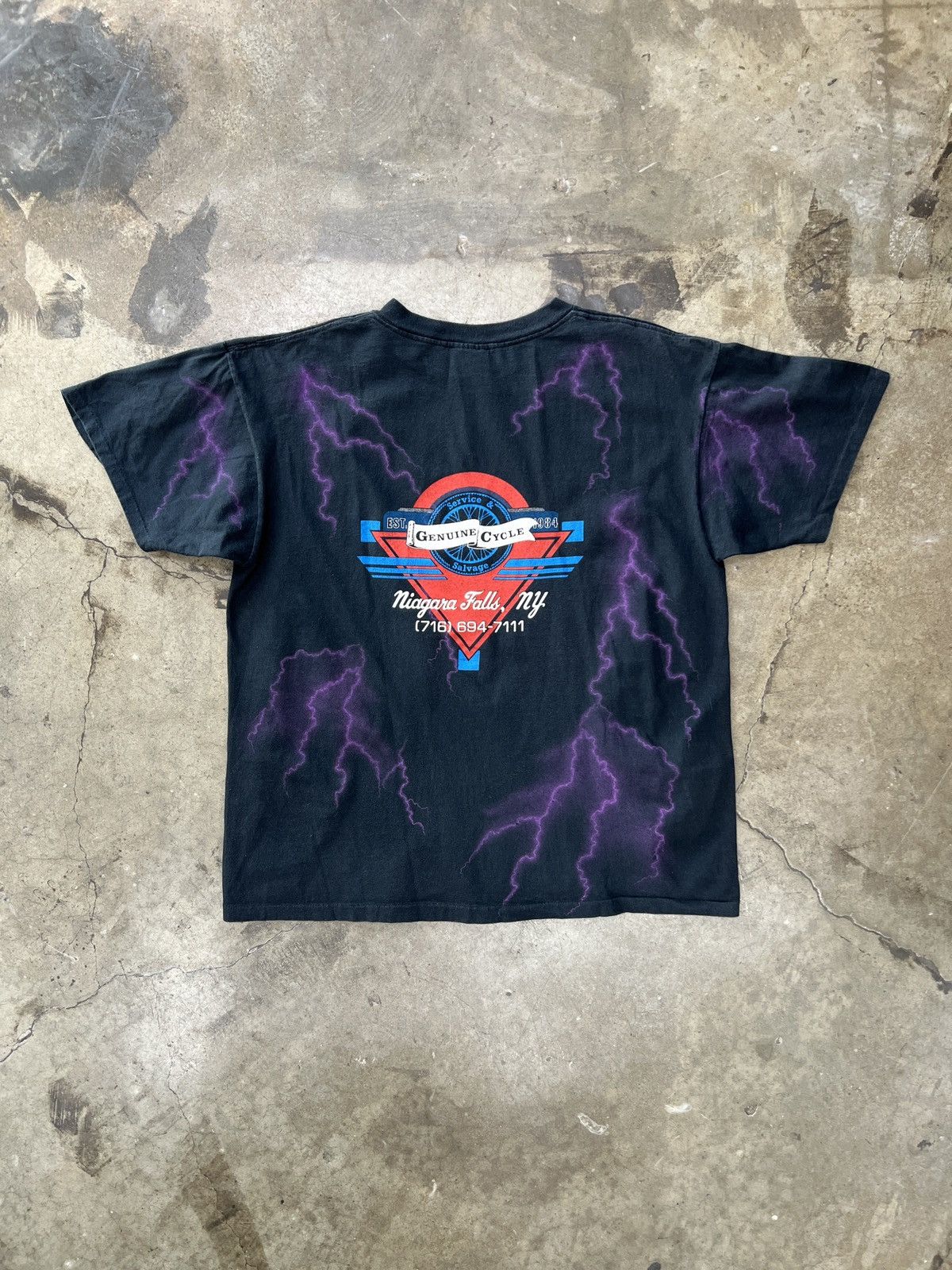 Harley Davidson Vintage 3D Emblem American Spirit Native American Tee XL Size US XL / EU 56 / 4 - 5 Thumbnail