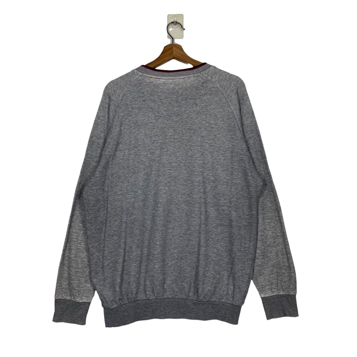 Fila Vintage FILA Embroidered Logo Crewneck Sweatshirt #2842-C128 Size US L / EU 52-54 / 3 - 12 Thumbnail