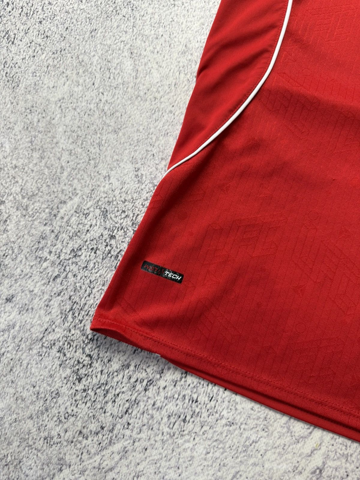 Vintage LIVERPOOL 2014 FOOTBALL SHIRT JERSEY HOME WARRIOR ORIGINAL Size US L / EU 52-54 / 3 - 6 Thumbnail