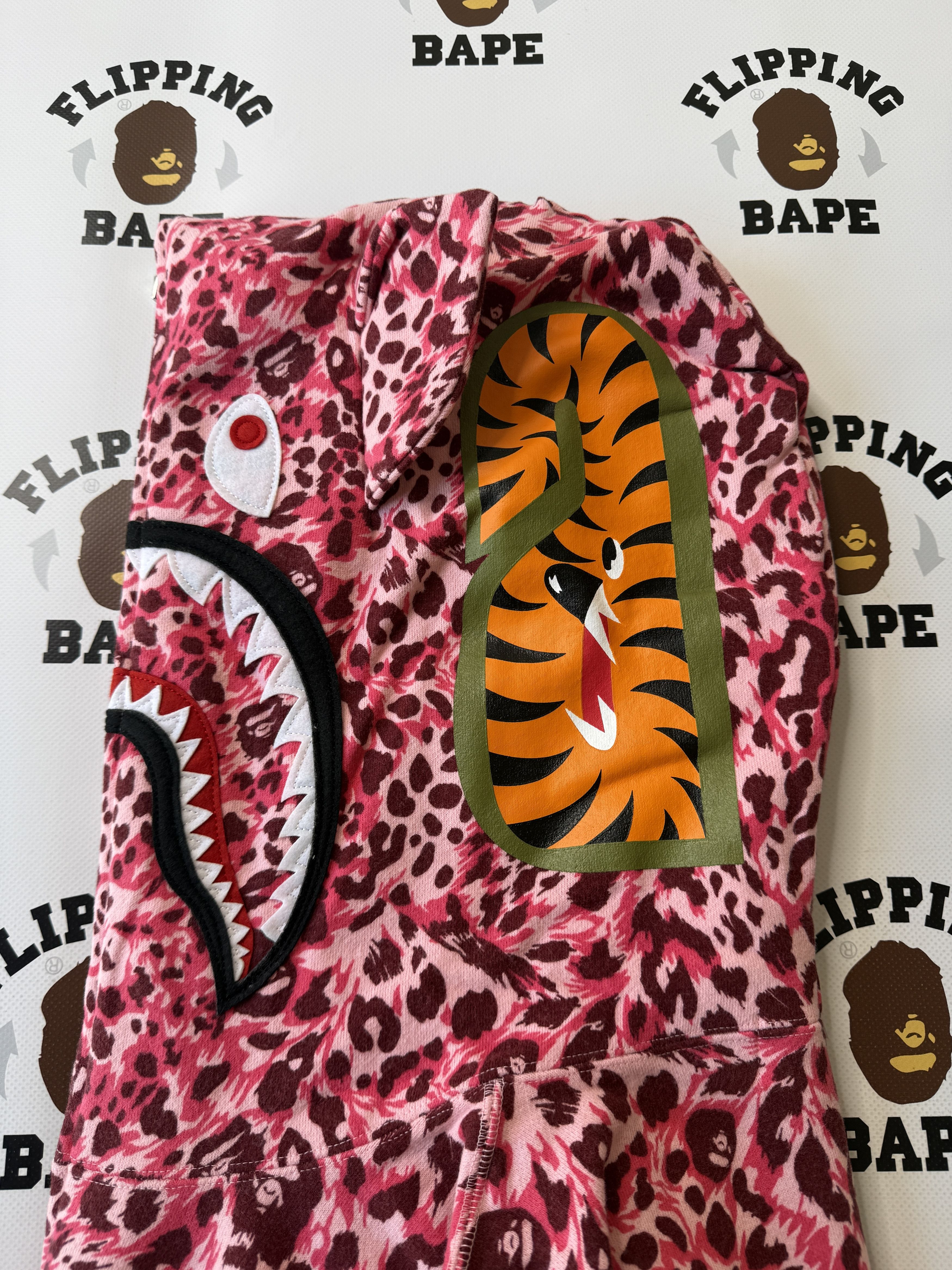 Bape BAPE WILD LEOPARD PATTERN MILO SHARK FULL ZIP HOODIE Size M / US 6-8 / IT 42-44 - 8 Thumbnail