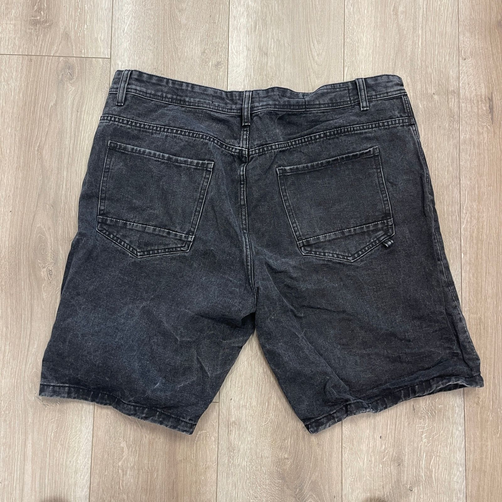 Cotton On COTTON ON BLACK JEAN SHORTS JORTS SIZE 38 B7 Size US 38 / EU 54 - 5 Thumbnail
