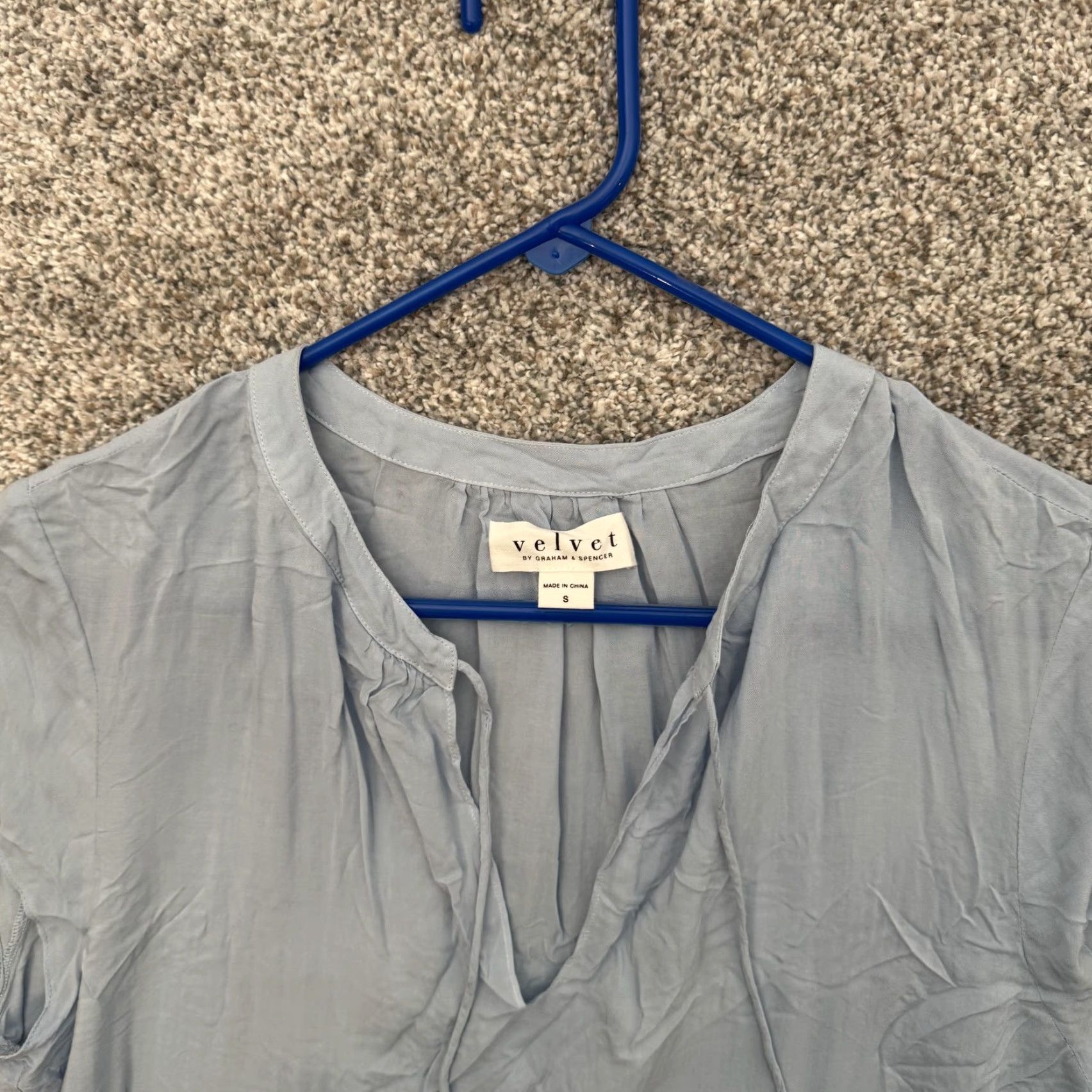 Velvet Velt Velvet Graham & Spencer Shirt Womens Small Blue Cap Sleeve Lightweight Viscose Shirt Womens Small Blue Cap Sleeve Lightweight Viscose Size S / US 4 / IT 40 - 6 Thumbnail