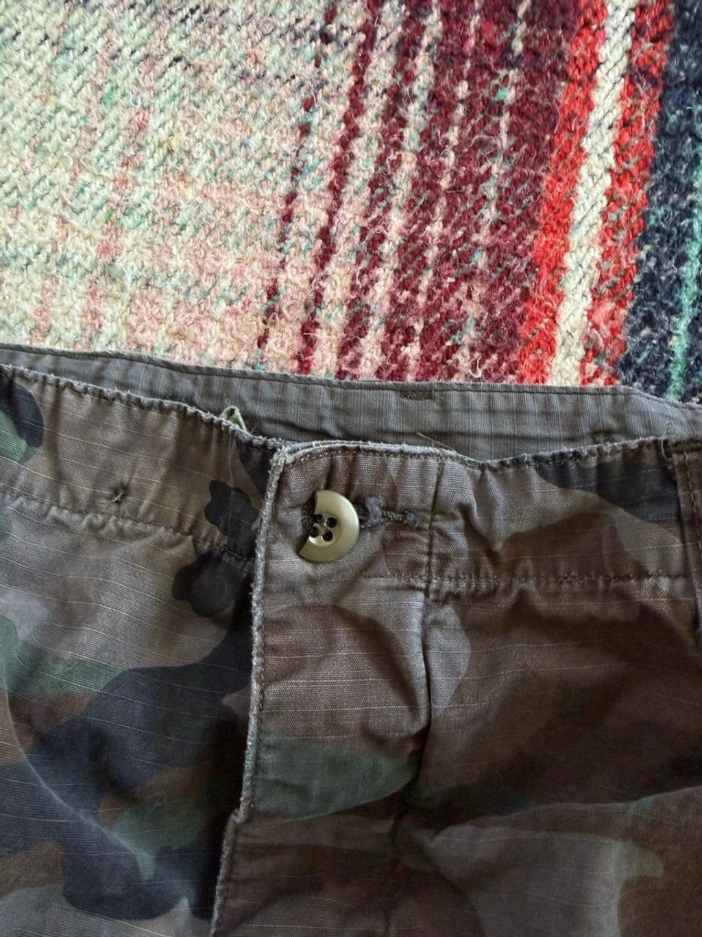 Vintage Vintage Distressed US Military Woodland Camo Cargo Pants 32x Size US 32 / EU 48 - 5 Thumbnail
