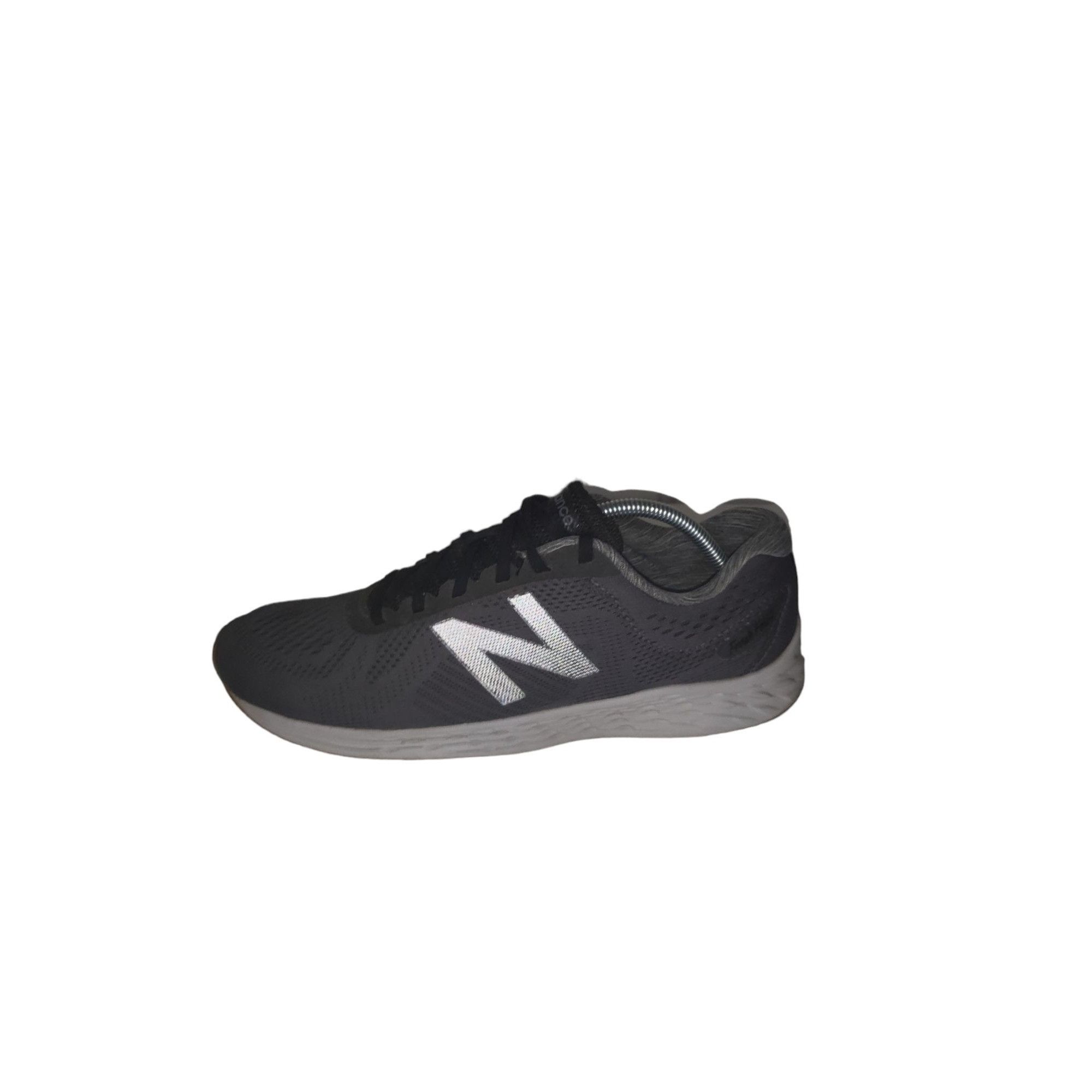 New Balance New Balance Maris Fresh Foam Sneakers Men Sz 11 Gray Running Size US 11 / EU 44 - 1 Thumbnail