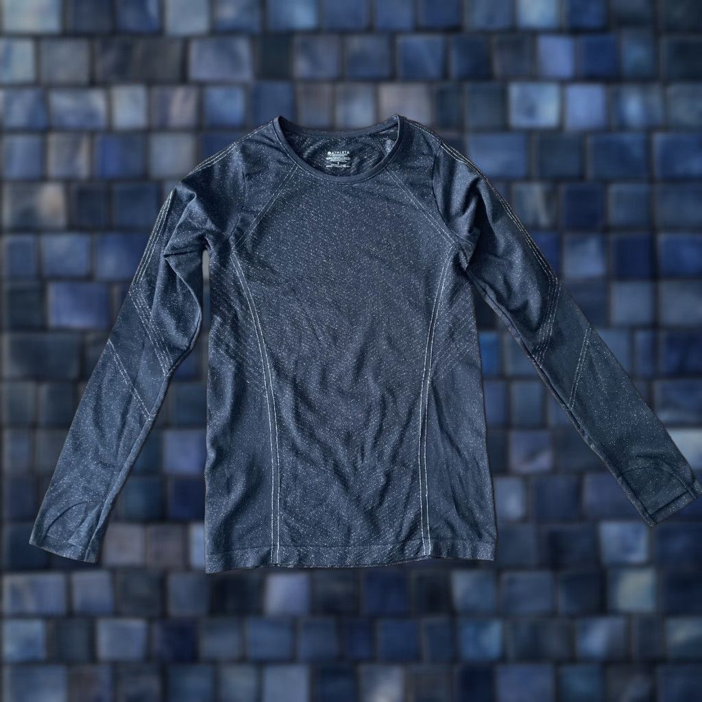 Athleta Athleta Flurry Shine Base Layer Top Womens Small Black Glitter Shiny Long Sleeve Athletic Gym & Training Size S / US 4 / IT 40 - 1 Thumbnail