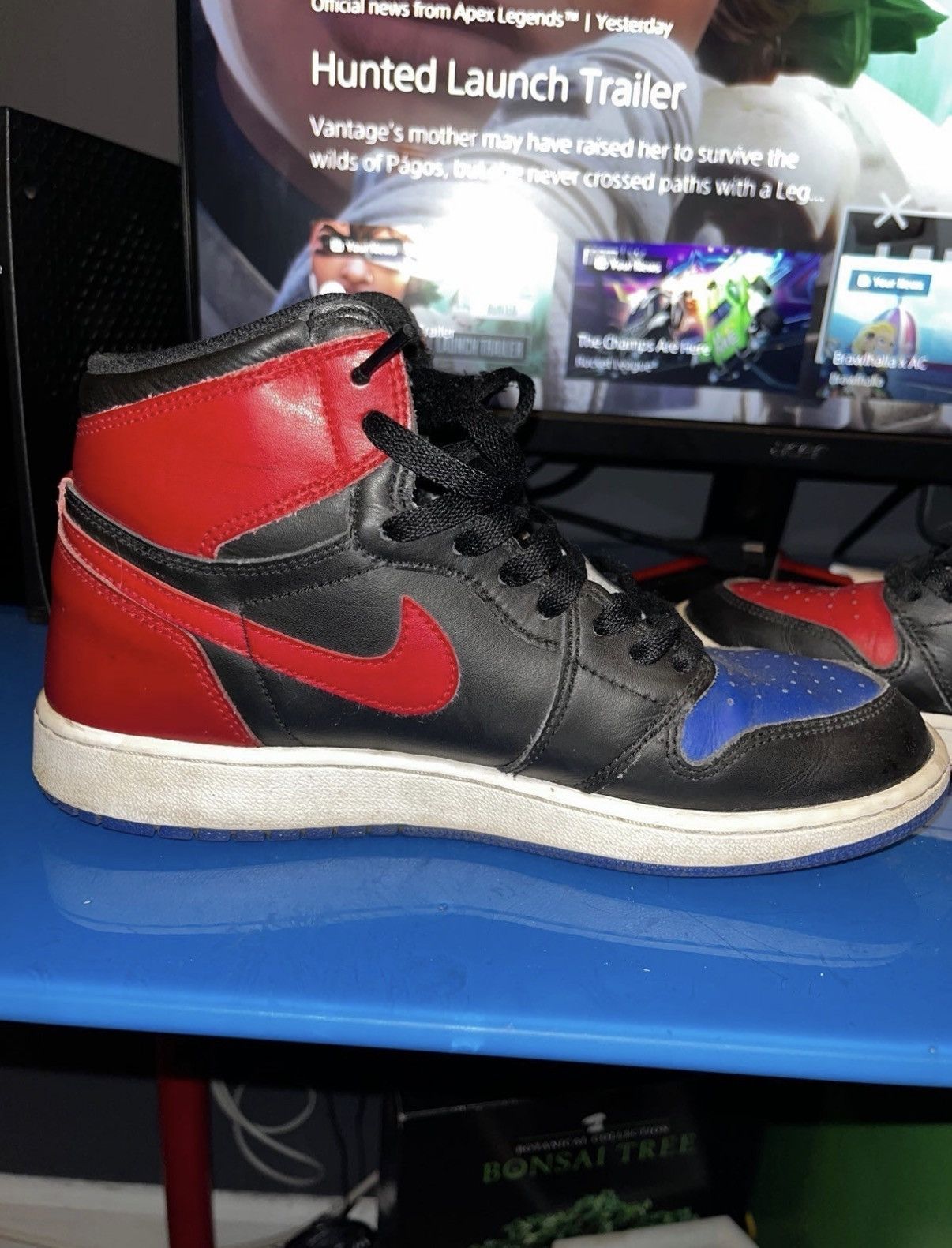 Nike Air Jordan 1 Retro High OG 'Top 3' Size US 7 / EU 40 - 4 Thumbnail
