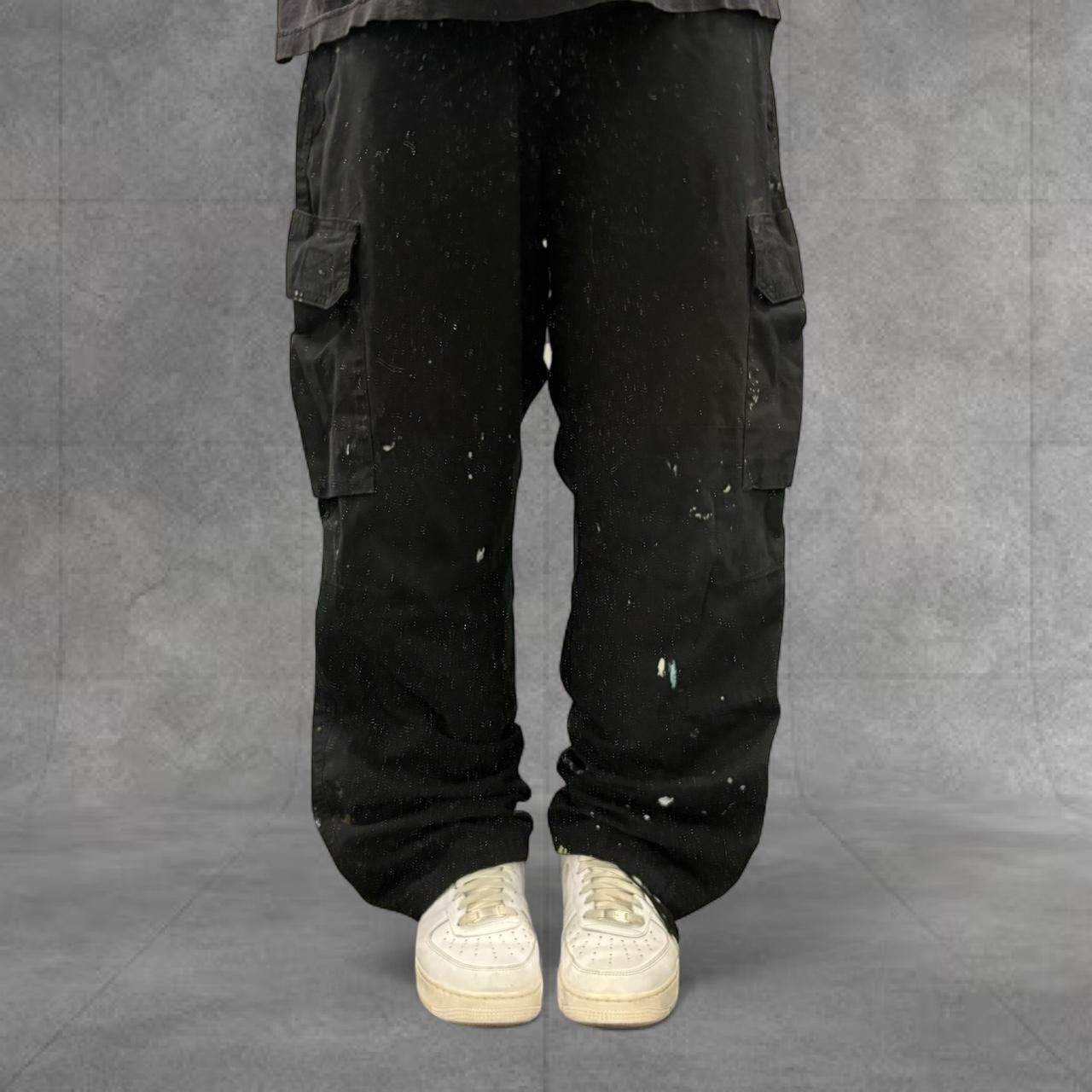 Vintage Crazy Vintage Y2K 2000s Baggy Paint Splatter Black Streetwear Grunge Cargo Pants! Size US 38 / EU 54 - 1 Thumbnail