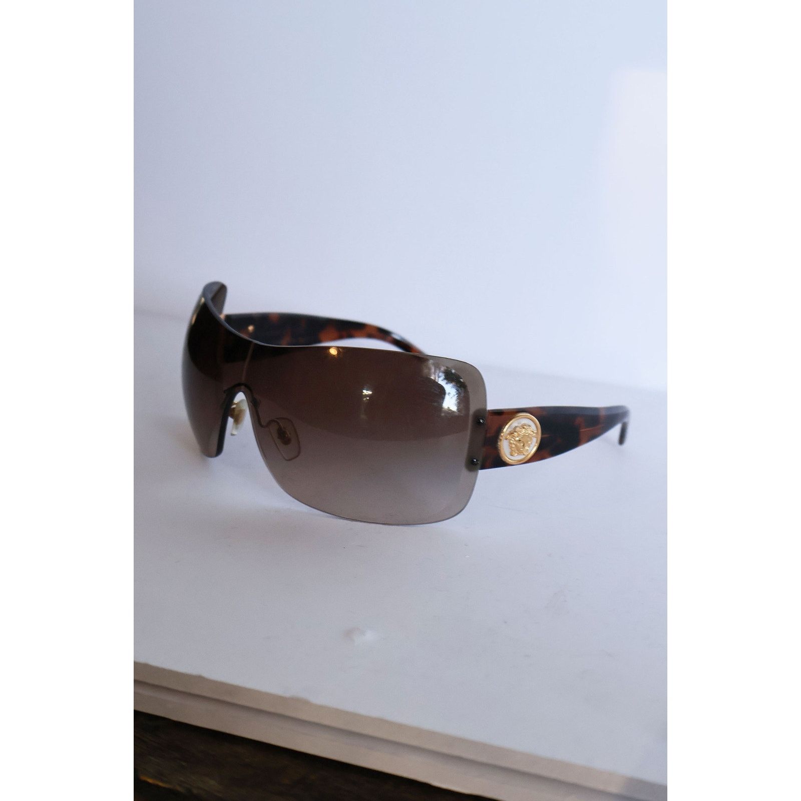 Versace Vintage VERSACE Y2K Polarized Shield Sunglasses Size ONE SIZE - 3 Thumbnail