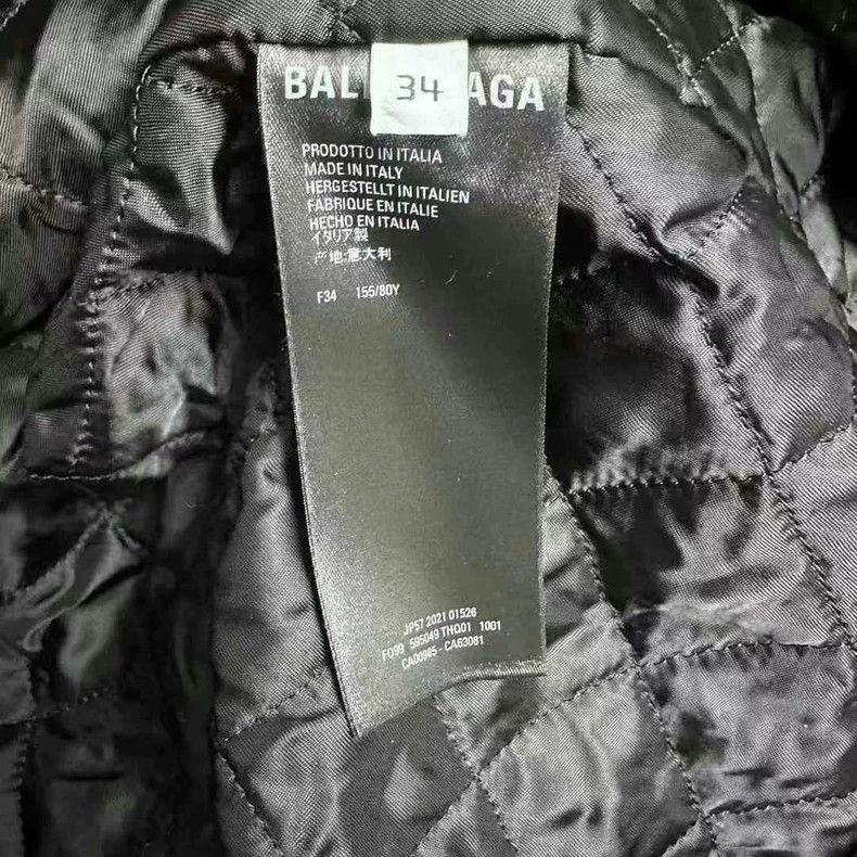 Balenciaga Balenciaga size 34 Teddy's black barrage is full of coats. Size L / US 10 / IT 46 - 4 Thumbnail