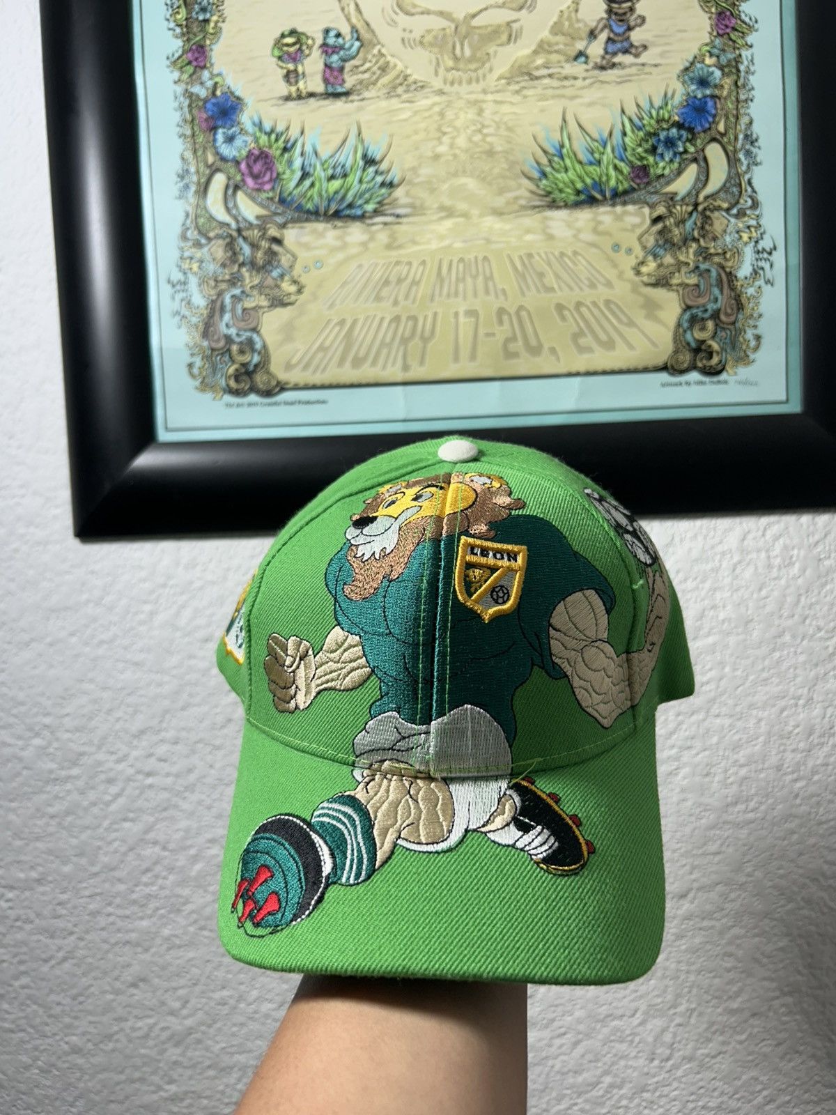 Mexicana × Vintage León FC Big Print Hat Mexican Soccer Bootleg 90s Size ONE SIZE - 1 Thumbnail
