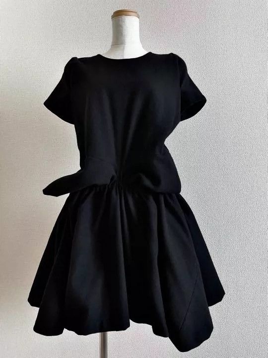 Comme des Garcons Comme des Garcons Irregular deformed dress Size M / US 6-8 / IT 42-44 - 1 Thumbnail