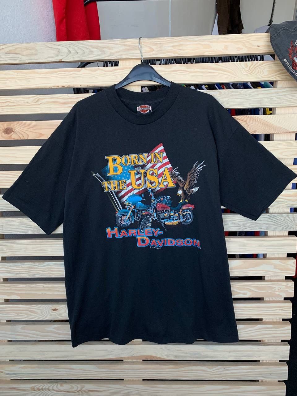 Harley Davidson × Vintage Vintage 1991 Harley Davidson Born In The USA Eagle T-shirt Size US XL / EU 56 / 4 - 1 Thumbnail
