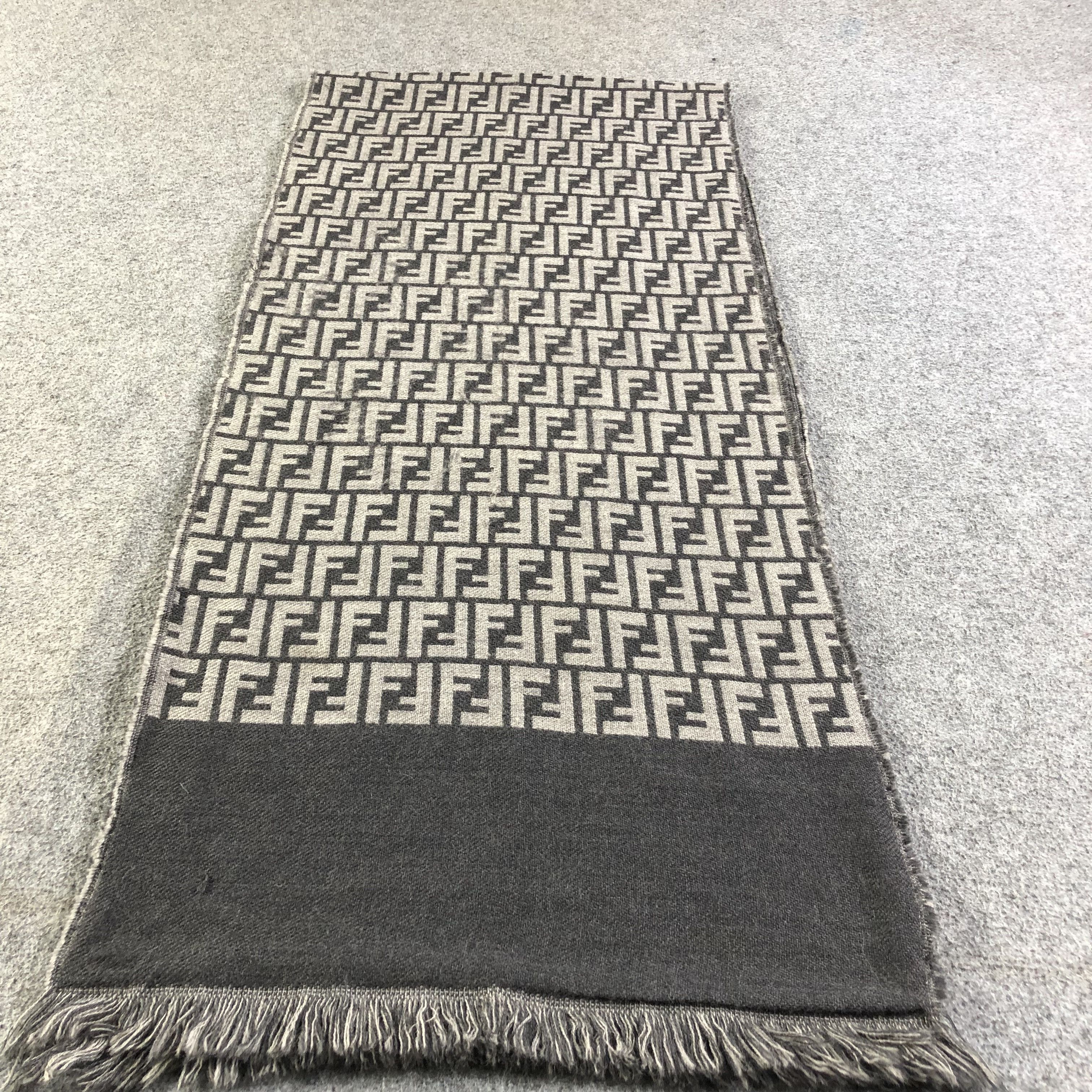 Fendi Fendi Monogram FF Full Print Black Wool Scarf Muffler V1283 Size ONE SIZE - 4 Thumbnail