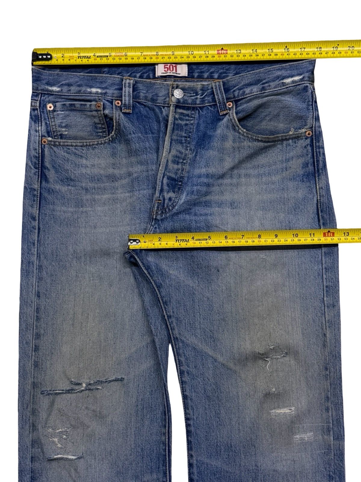 Levi's Vintage Levi’s 501 Original Straight Leg Button Fly | W35 Size US 35 - 17 Thumbnail