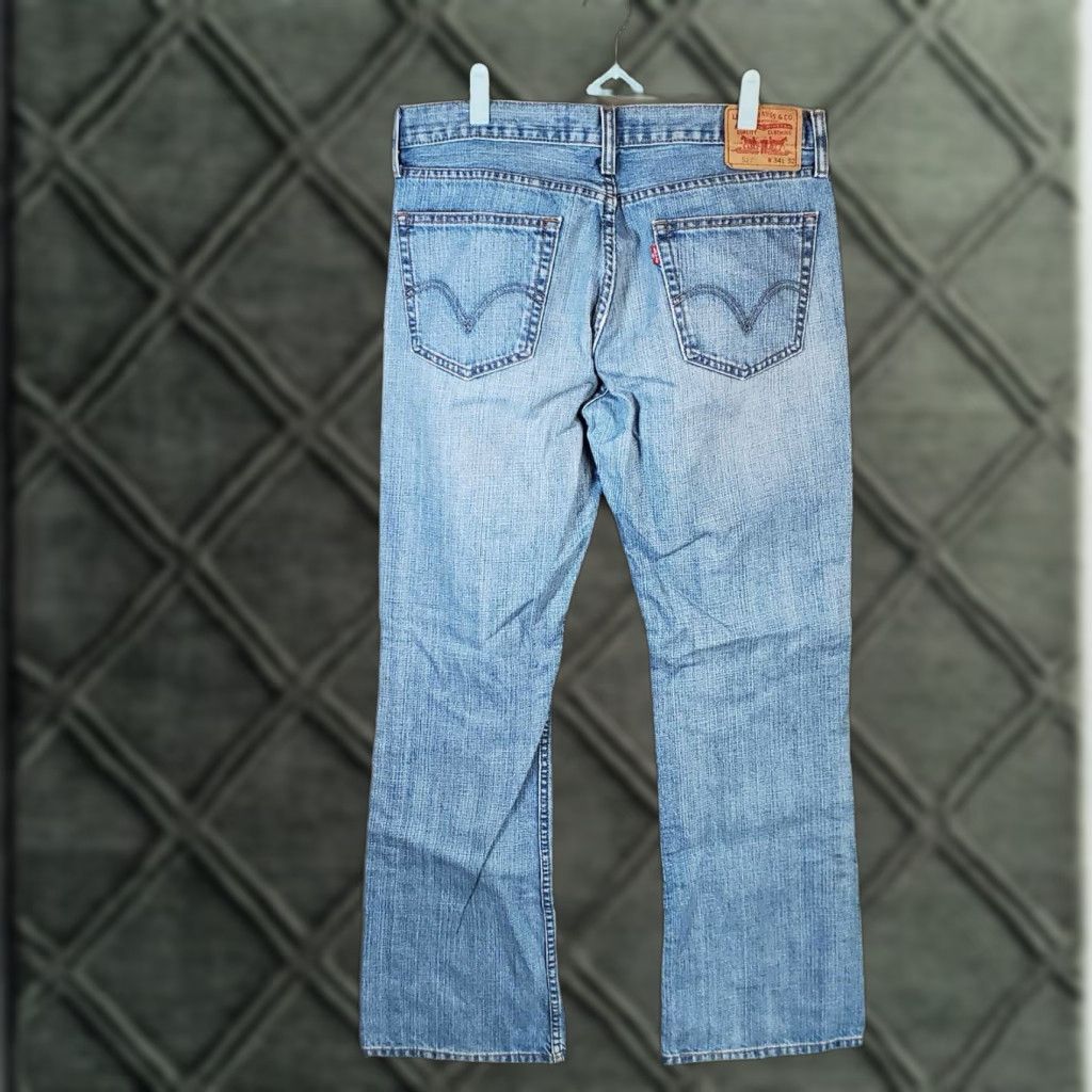 Levi's Levi's 527 Boot Cut Jeans 34 x 31 Men Jeans Blue Regular Fit 527 Bootcut 34 31 Mens Size US 34 / EU 50 - 1 Thumbnail