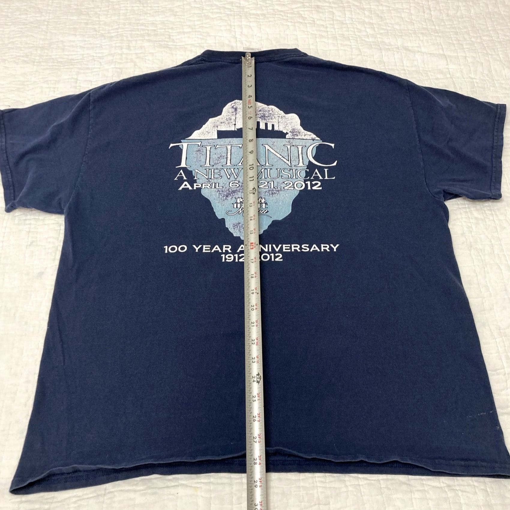 Gildan VINTAGE RMS Titanic A New Musical 100th Anniversary T Shirt Blue Mens XL 2012 Music Shirt Size US XL / EU 56 / 4 - 6 Thumbnail