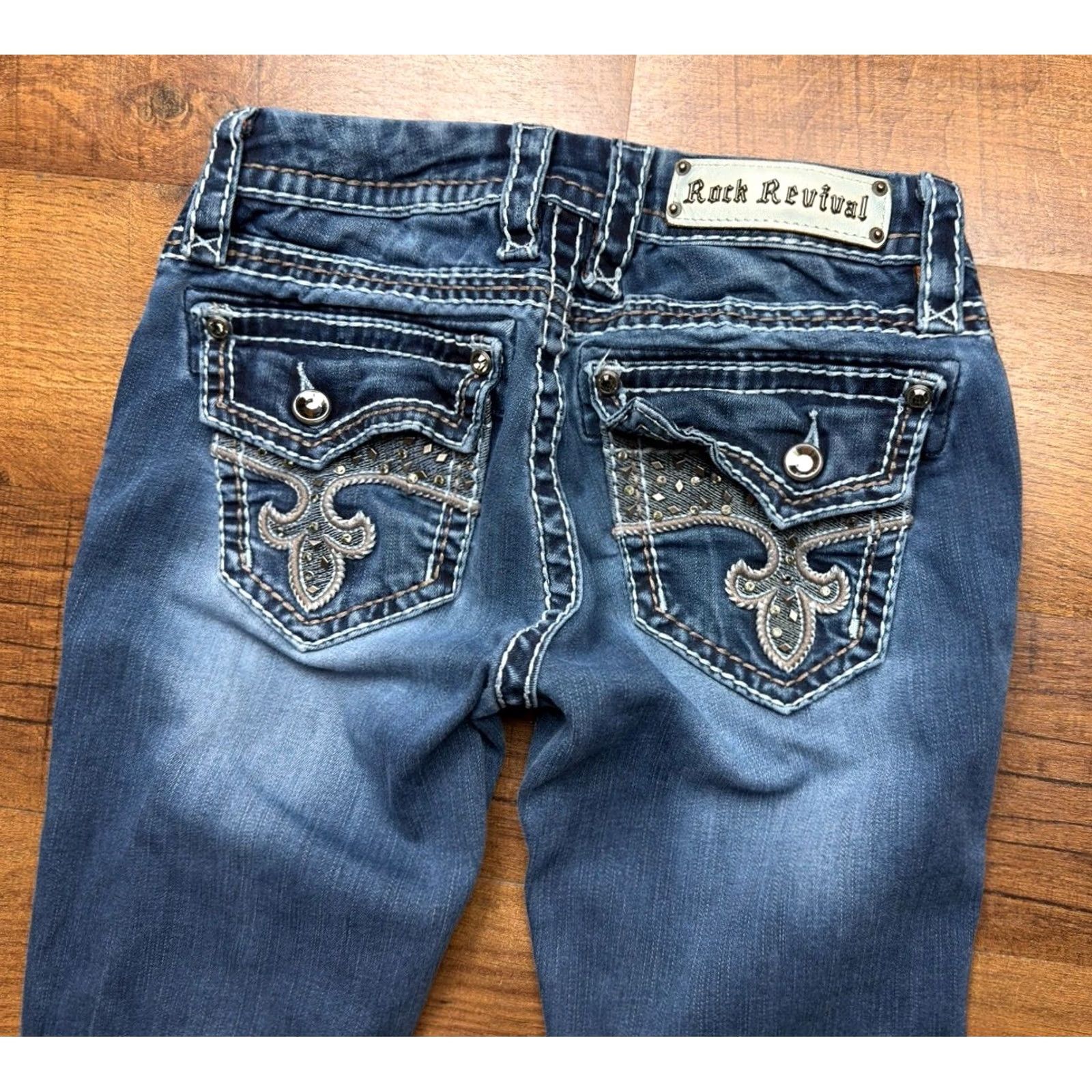 Vintage Rock Revival Avery Straight Jeans Women's 27 Blue Denim Rhinestones Flap Pockets Embroidered Thick Stitching Size 27" / US 4 / IT 40 - 2 Thumbnail
