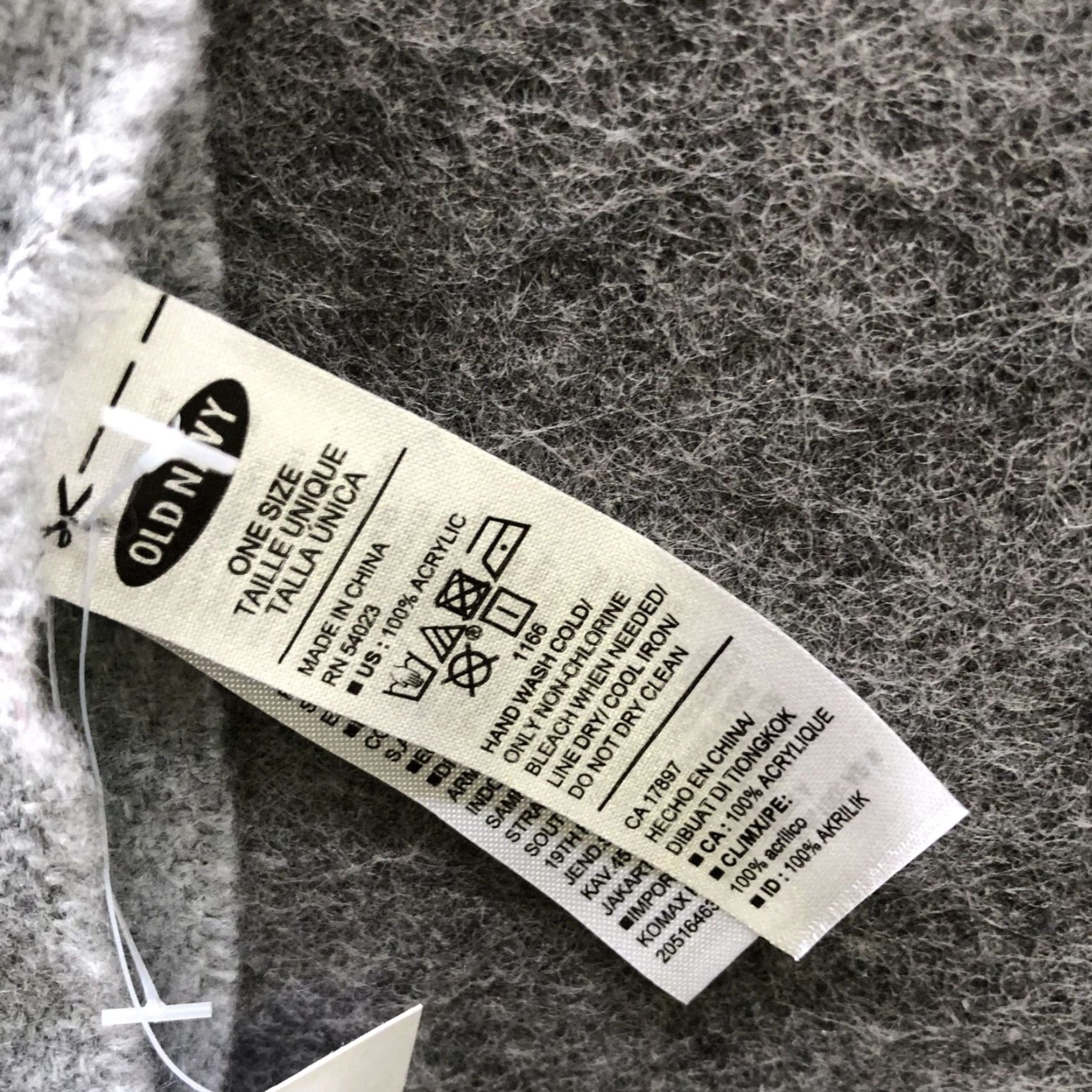 Old Navy VINTAGE OR NEW? Old Navy Winter Scarf - Rectangle Fringe - Unisex Knit Acrylic Gray, Neck Warmer, Fleece, One Size Size ONE SIZE - 8 Thumbnail