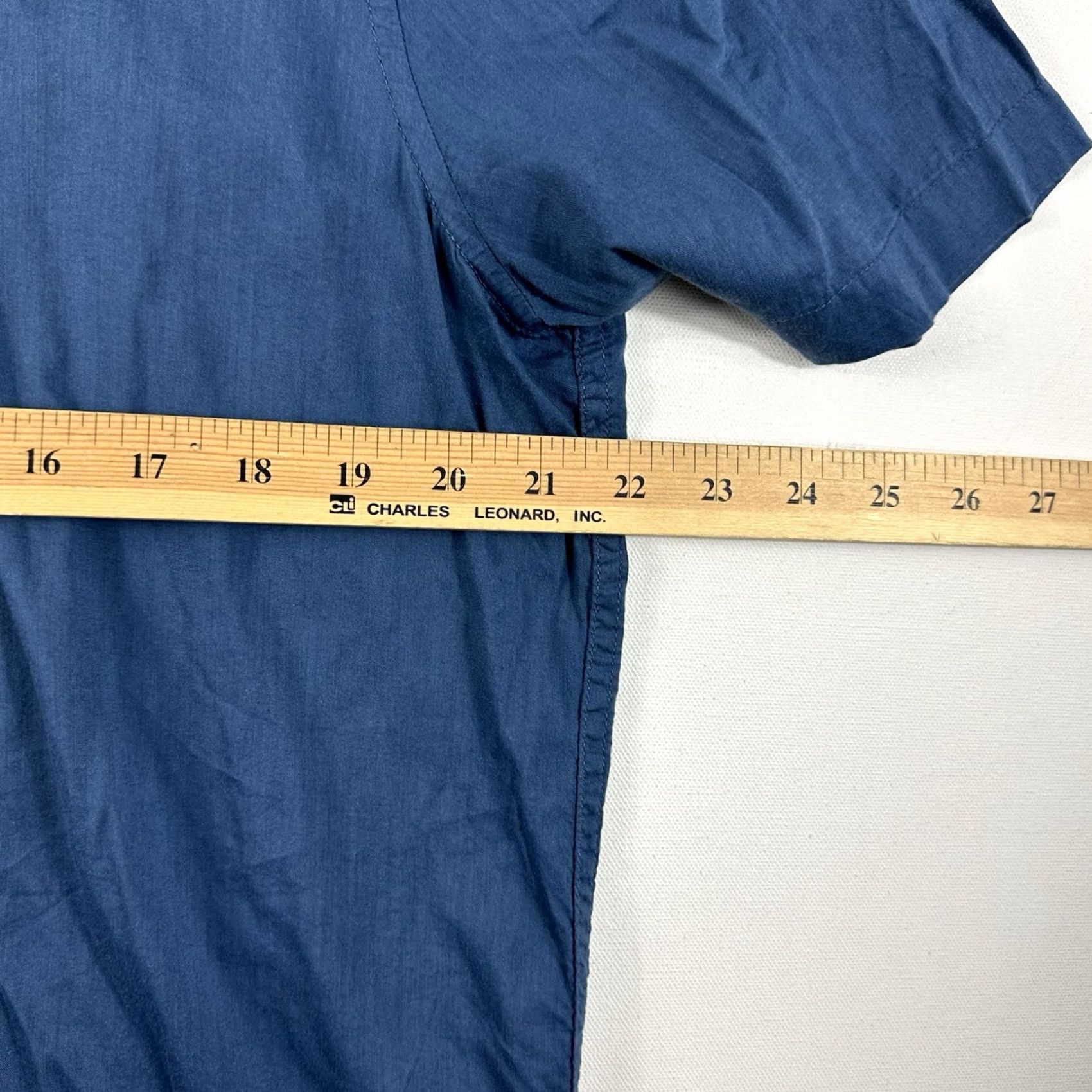 John Varvatos VINTAGE John Varvatos Camp Button Up Shirt Mens XL Blue Solid Lightweight Short Sleeve Collar Button-Up Mens XL Blue Solid Size US XL / EU 56 / 4 - 7 Thumbnail