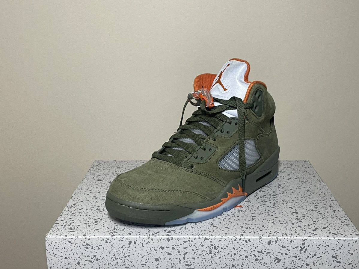 Jordan Brand × Nike Air Jordan 5 retro Olive Size US 9 / EU 42 - 2 Thumbnail