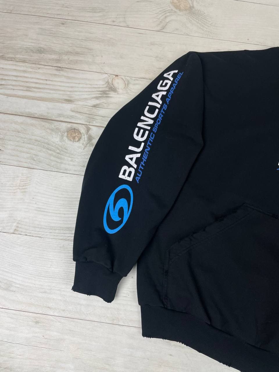 Balenciaga Balenciaga Surfer Hoodie Oversized Size US L / EU 52-54 / 3 - 7 Thumbnail