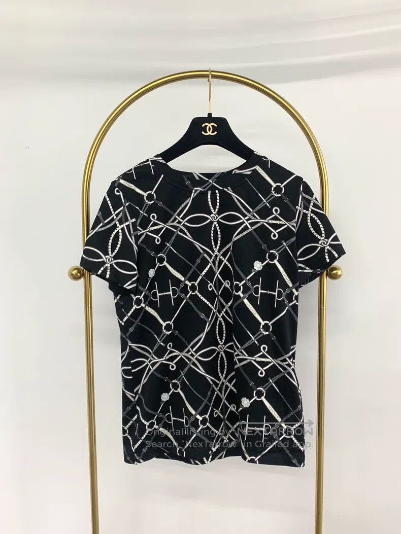 Hermes Hermes Black short sleeve printed T-shirt Size S / US 4 / IT 40 - 1 Thumbnail