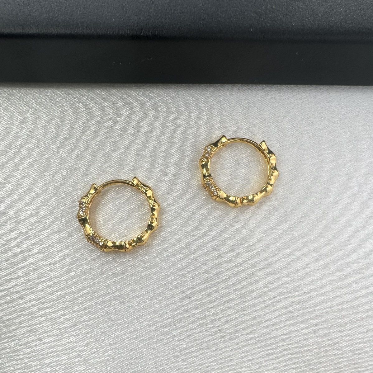 Designer 17mm Small Hoop Earrings for Women Size ONE SIZE - 3 Thumbnail