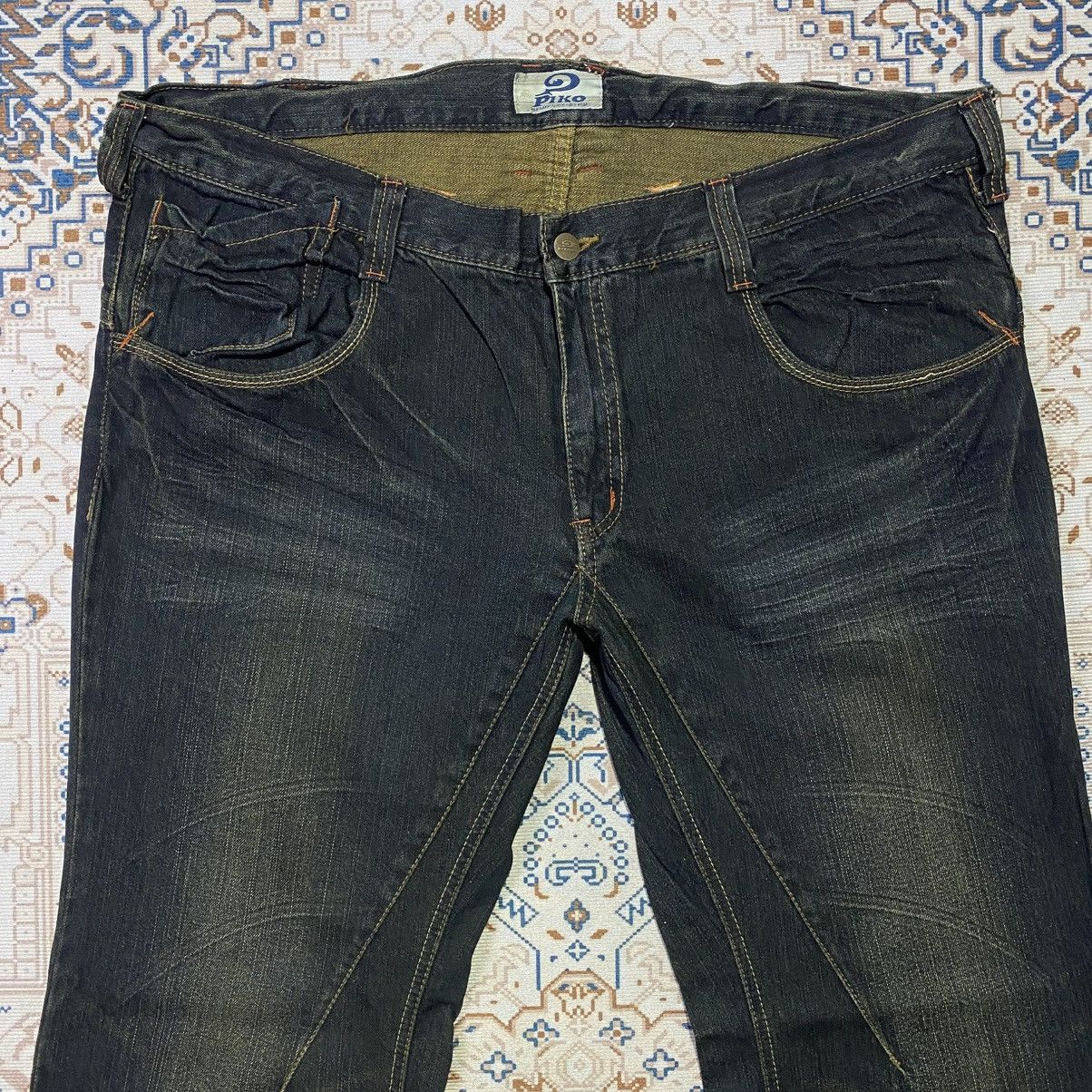 If Six Was Nine × Japanese Brand × Le Grande Bleu (L.G.B.) 2000s Y2K Piko Aloha Distressed Emboidery Jeans Size US 26 / EU 42 - 4 Thumbnail