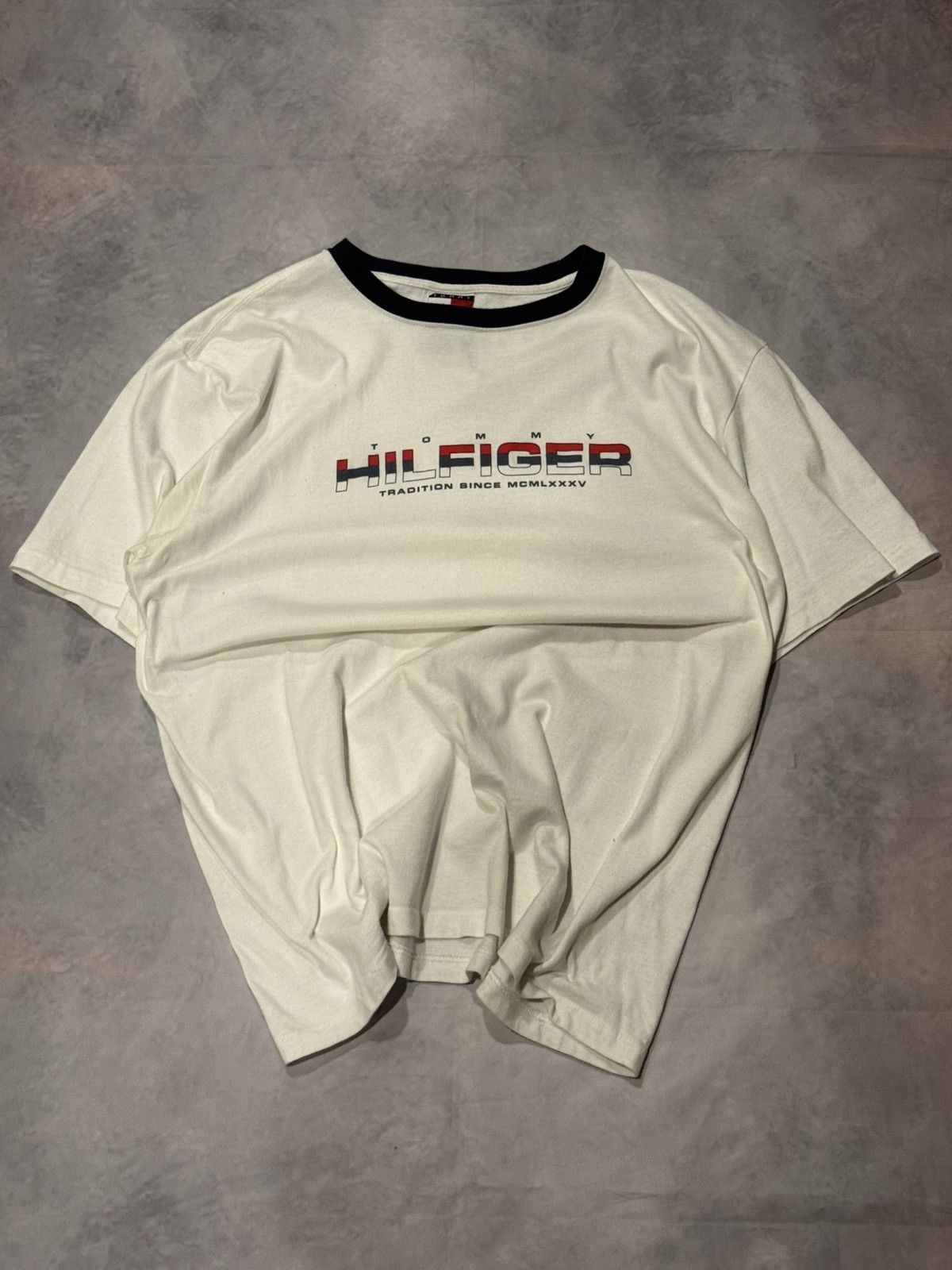Tommy Hilfiger Tommy hilfiger 90’s made in honduras TEE Size US M / EU 48-50 / 2 - 1 Thumbnail