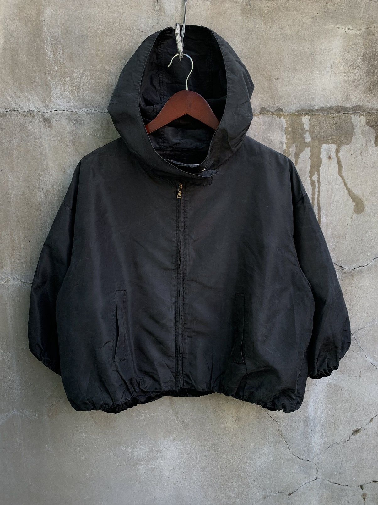 Prada PRADA Jacket Sport Light Red Tab Cutsom Sleeves Art