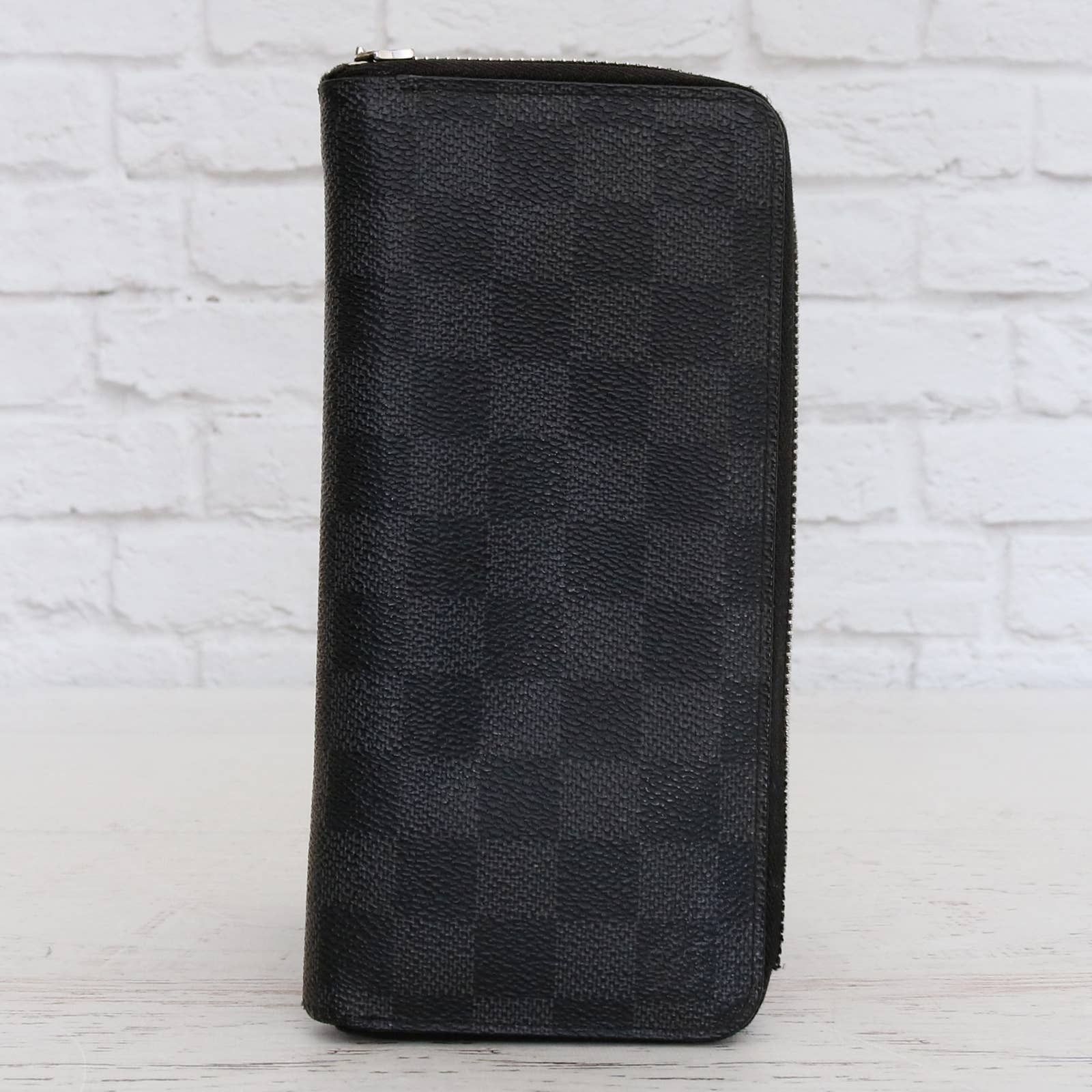 Louis Vuitton Louis Vuitton Zippy Wallet Vertical Damier Graphite Leather Grailed 5730