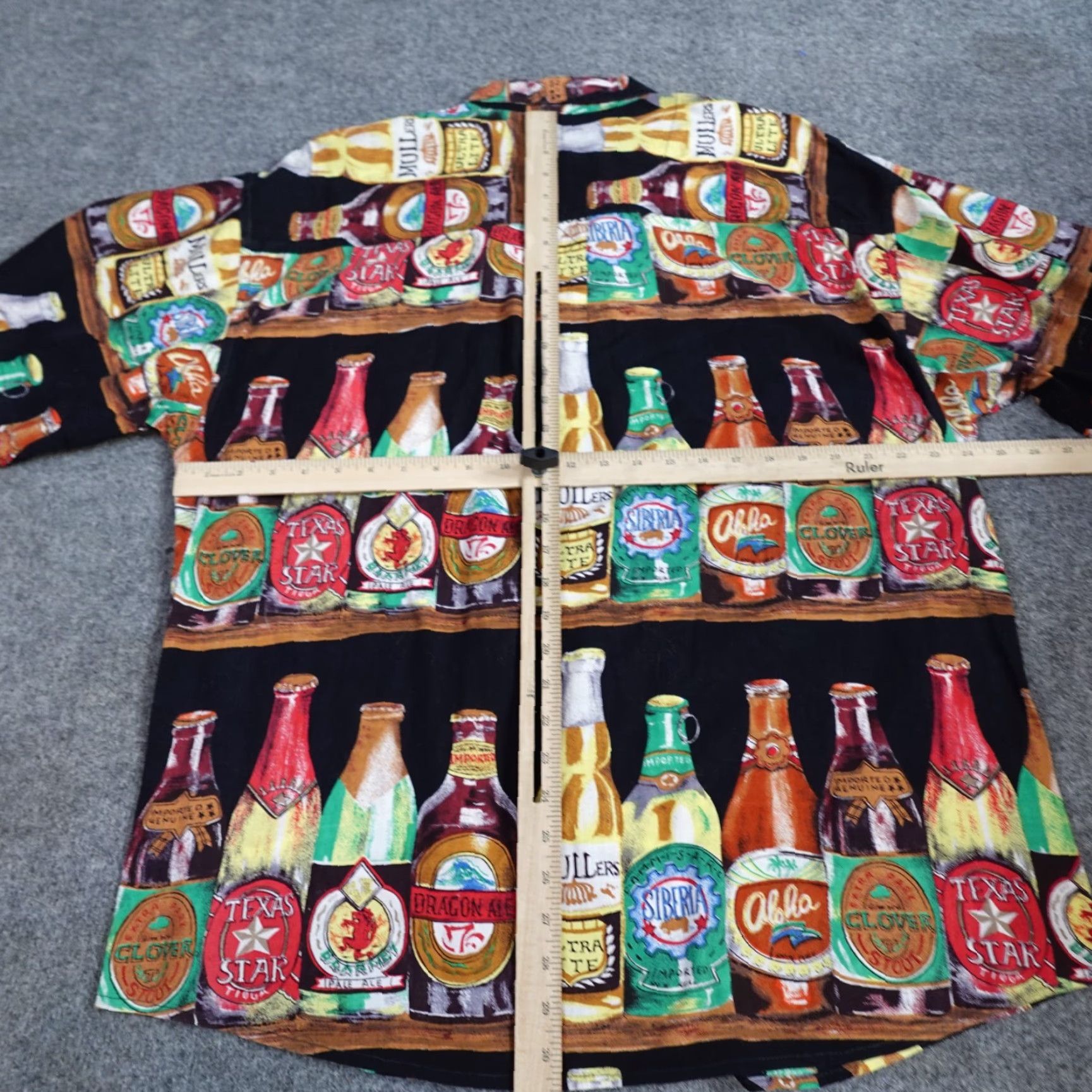 Vintage VINTAGE Sergio Valente Hawaiian Shirt XL Black Beer Bottles Cotton All Over Geometric Button-Up Short Sleeve Men Men XL Black Hawaiian Vintage Santos Size US XL / EU 56 / 4 - 7 Thumbnail