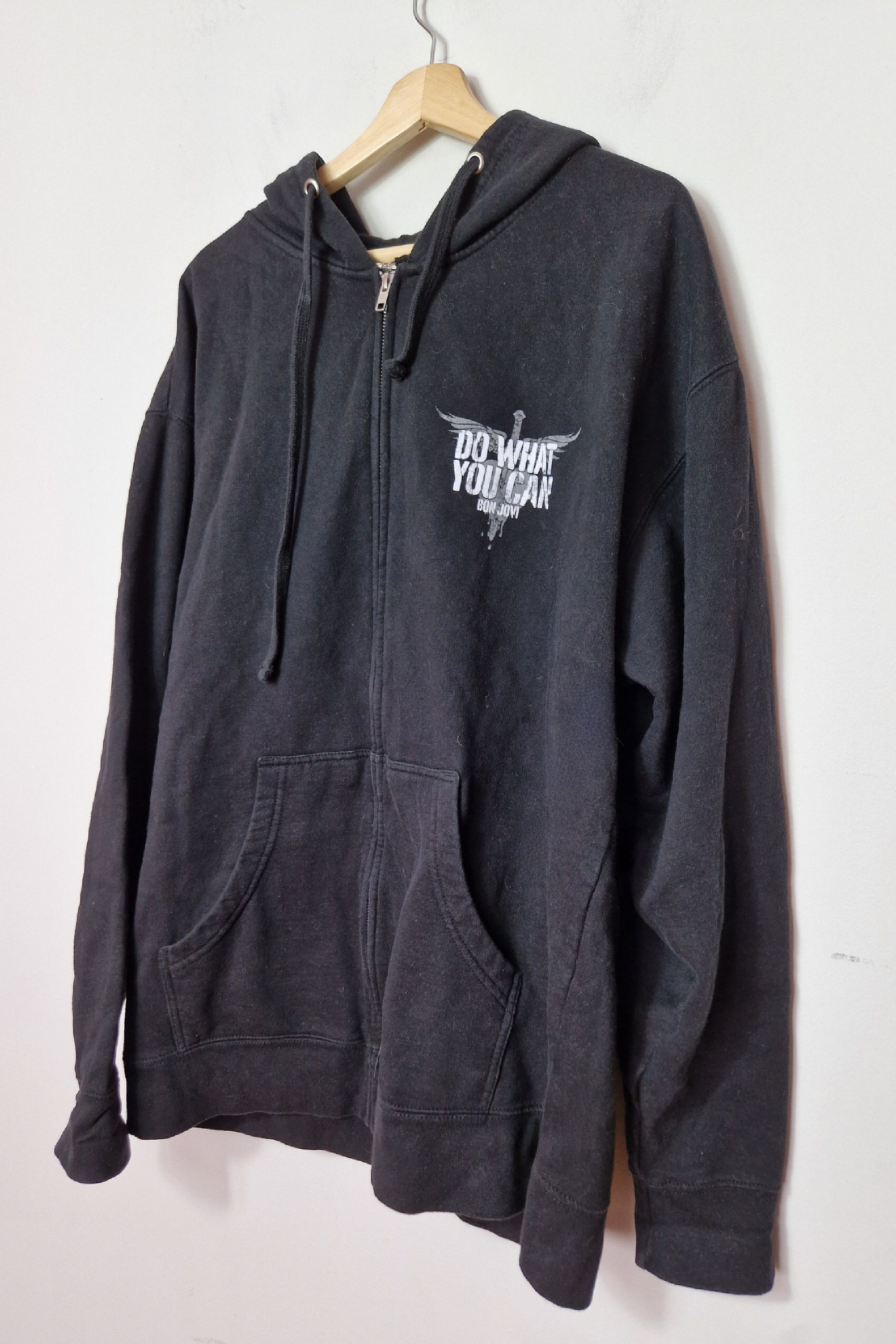 Band Tees × Bon Jovi Bon Jovi Do What You Can 2020 tour og promo sweatshirt Size US XL / EU 56 / 4 - 4 Thumbnail