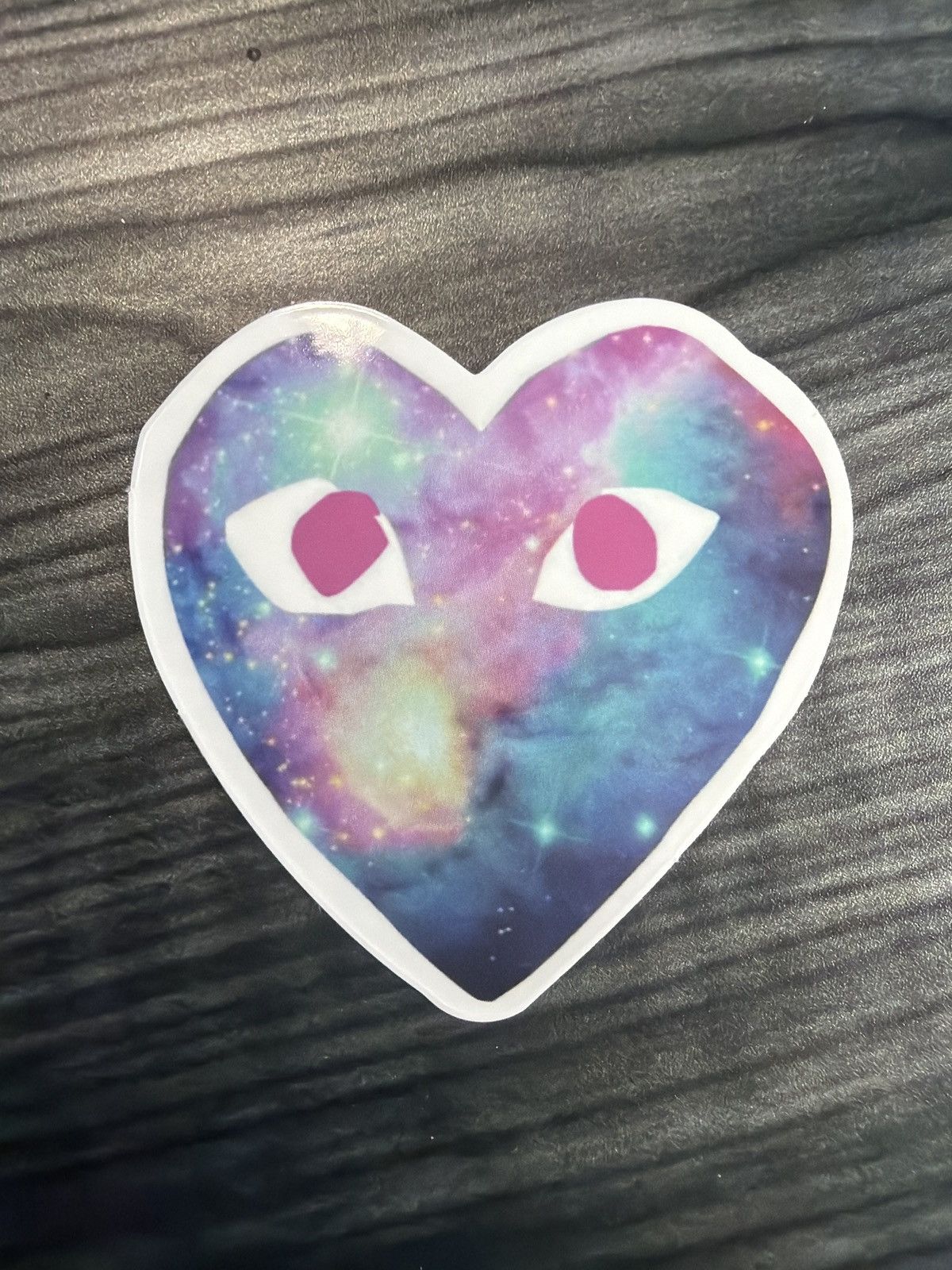 Comme des Garcons Comme Des Garçons PLAY Galaxy Heart Sticker Size ONE SIZE - 1 Thumbnail