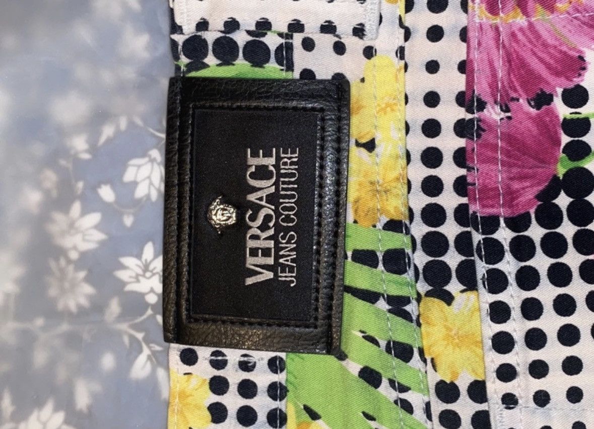 Versace Jeans Couture Versace Vintage Flower Jeans Size 25" / US 0 / IT 36 - 1 Thumbnail
