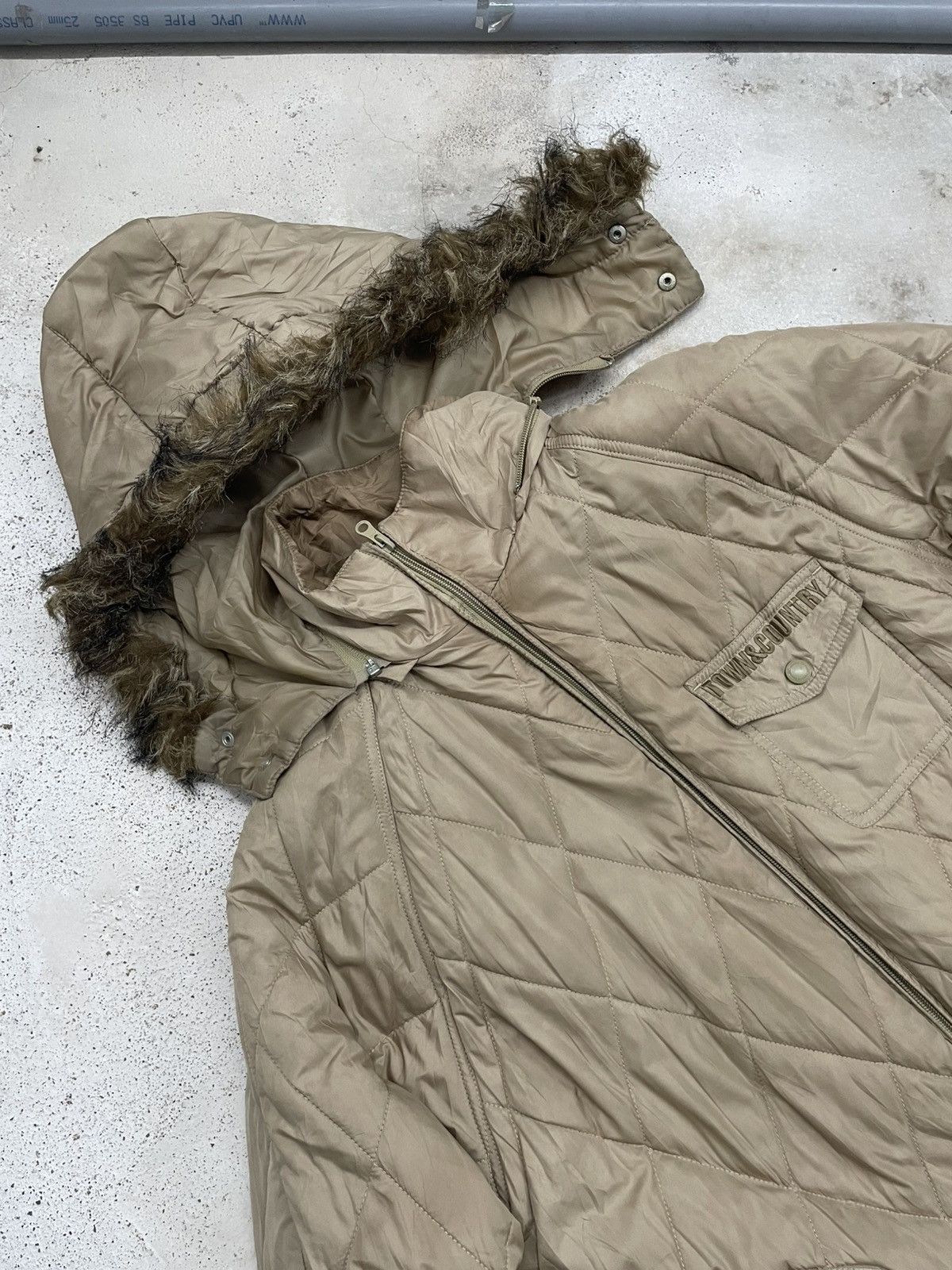 Japanese Brand Town & Country Fur Capes Winter LGB Style Size US L / EU 52-54 / 3 - 4 Thumbnail