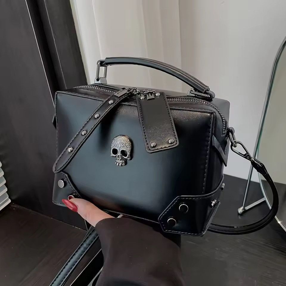 Japanese Brand punk motorcycle style skull handbag Size ONE SIZE - 1 Thumbnail