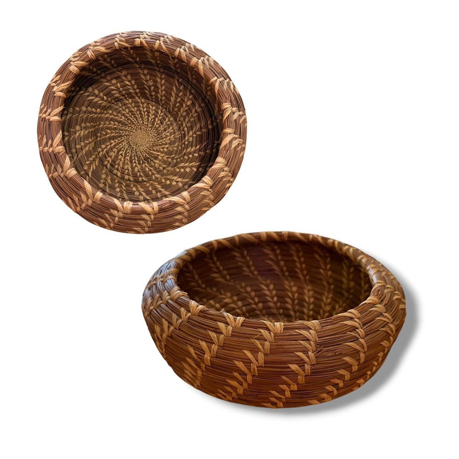 Other Vintage Circle Handmade Woven Basket Size ONE SIZE - 1 Thumbnail