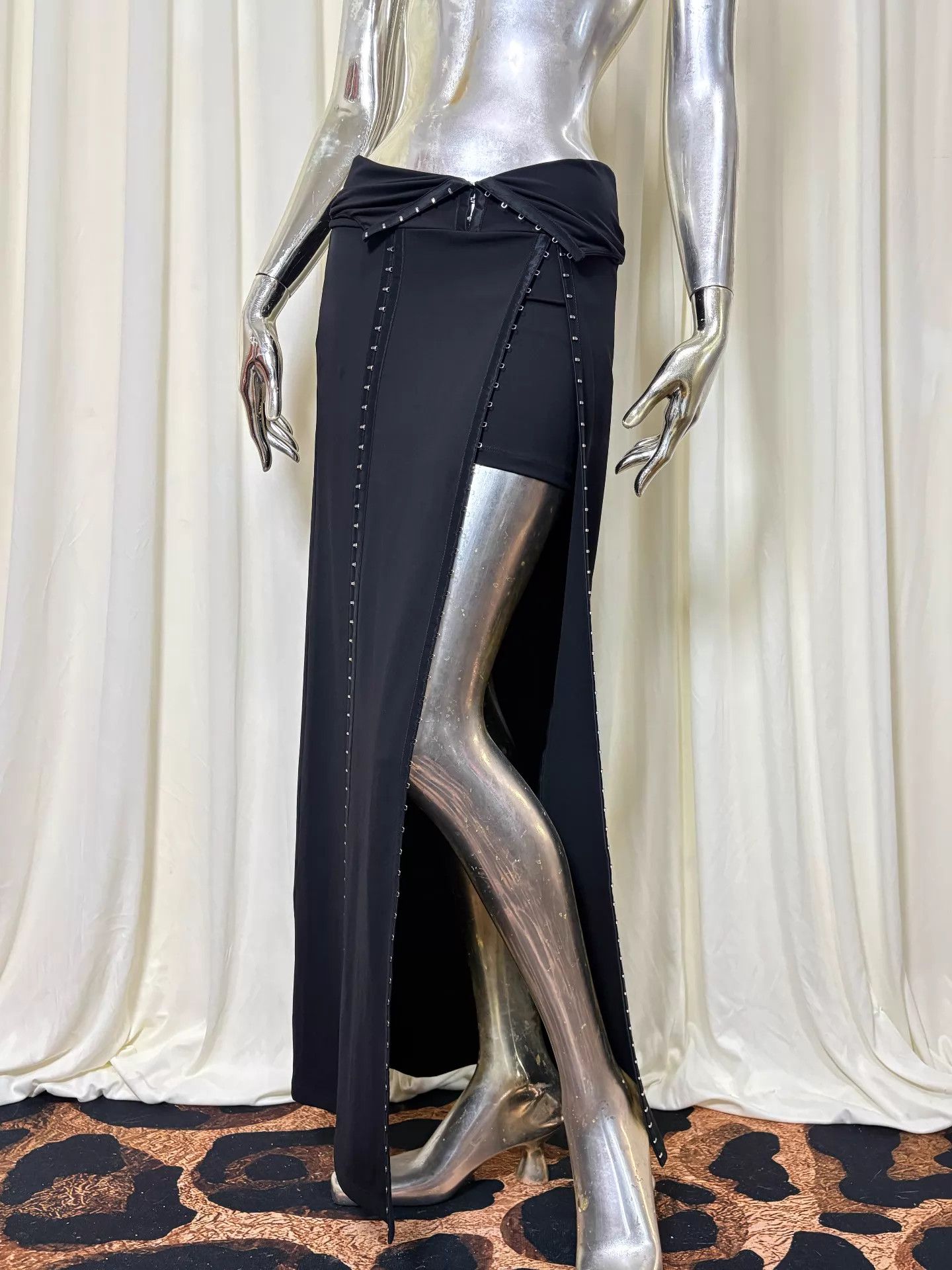 Other Karla Laidlaw women's NWT black corset-style paneled skirt Size 27" / US 4 / IT 40 - 3 Thumbnail