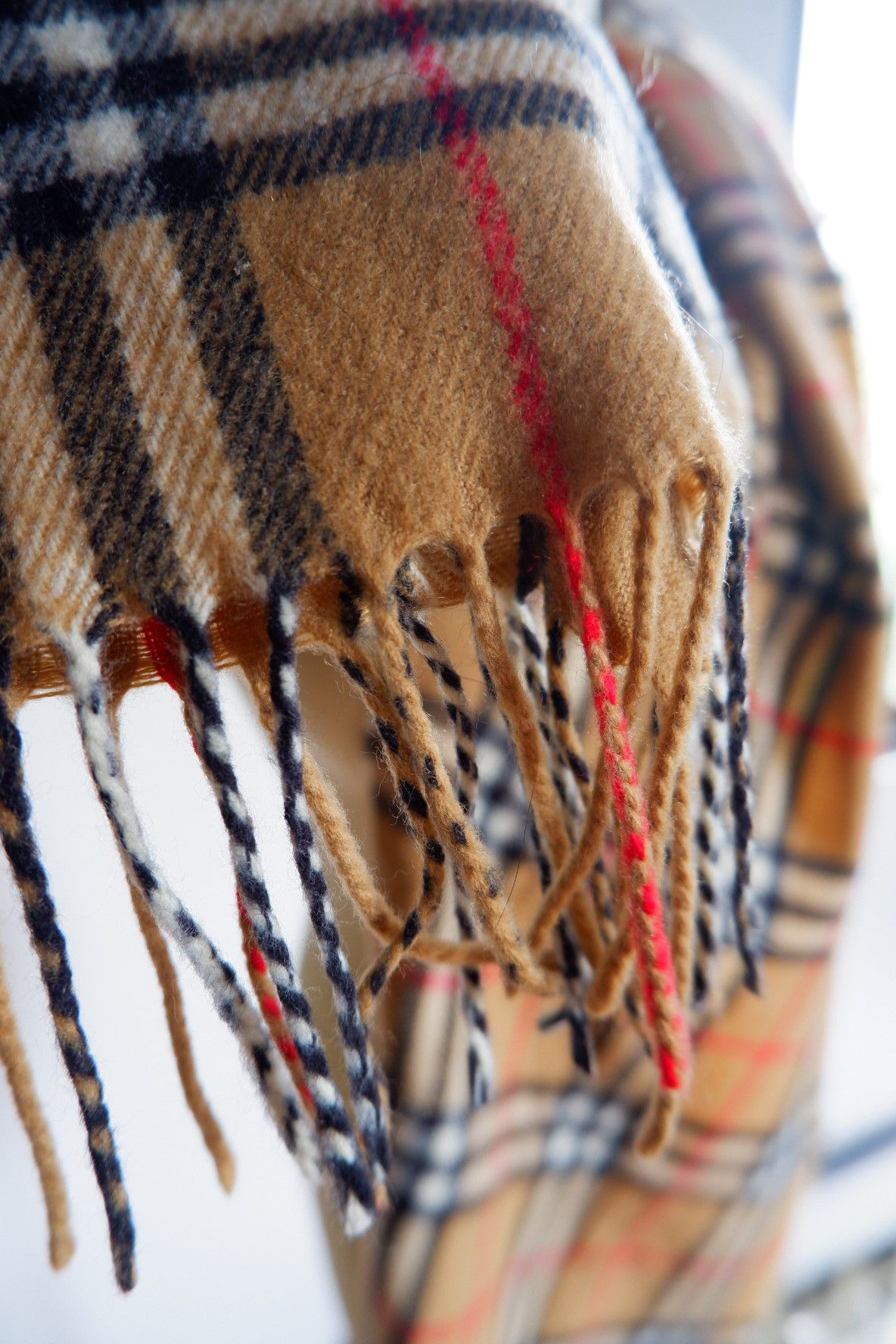 Burberry Burberry 100%Cashmere Scarfs Size ONE SIZE - 3 Thumbnail