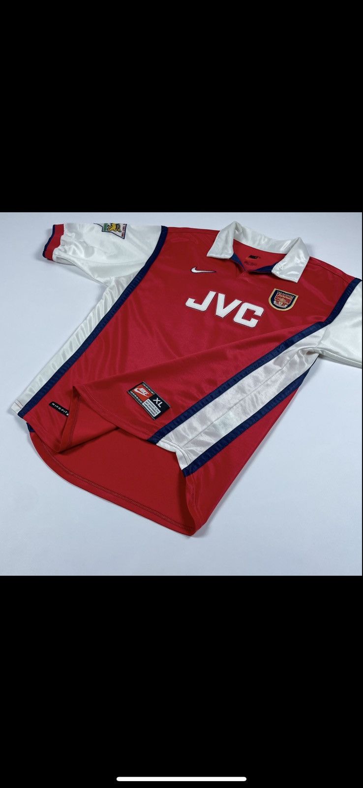 Nike Vintage nike Arsenal soccer jersey 17 Petit rare size S Size US S / EU 44-46 / 1 - 13 Thumbnail
