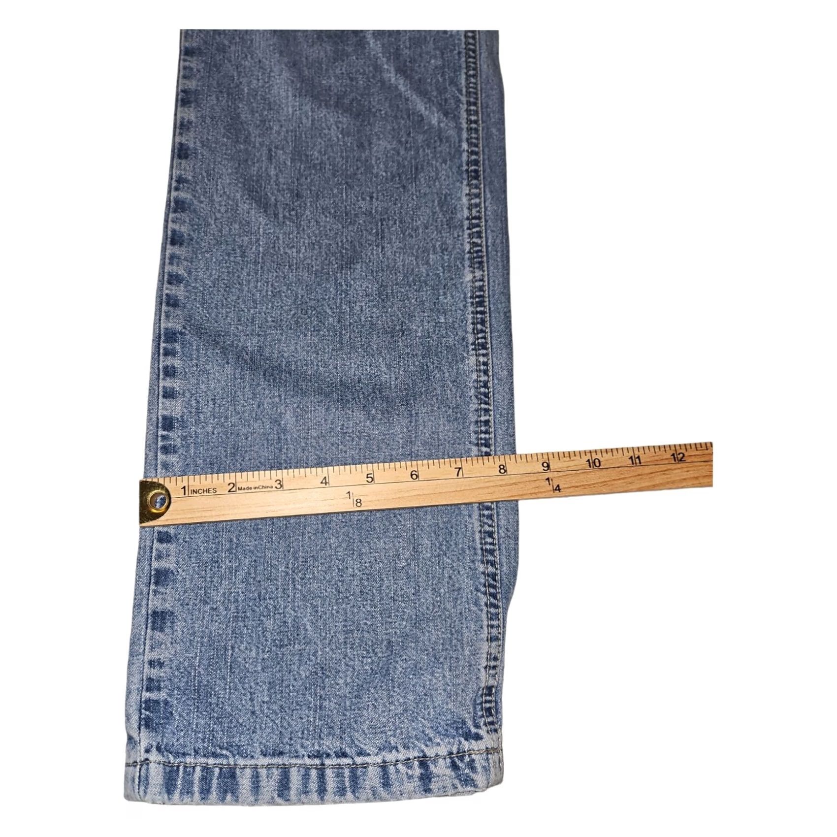 Tommy Hilfiger VINTAGE Tommy Hilfiger Jeans 10L Women’s Classic Straight Denim Blue 5-Pocket Logo Zipper Button Jeans Mens Womens Girls Boys Size 32" / US 10 / IT 46 - 7 Thumbnail