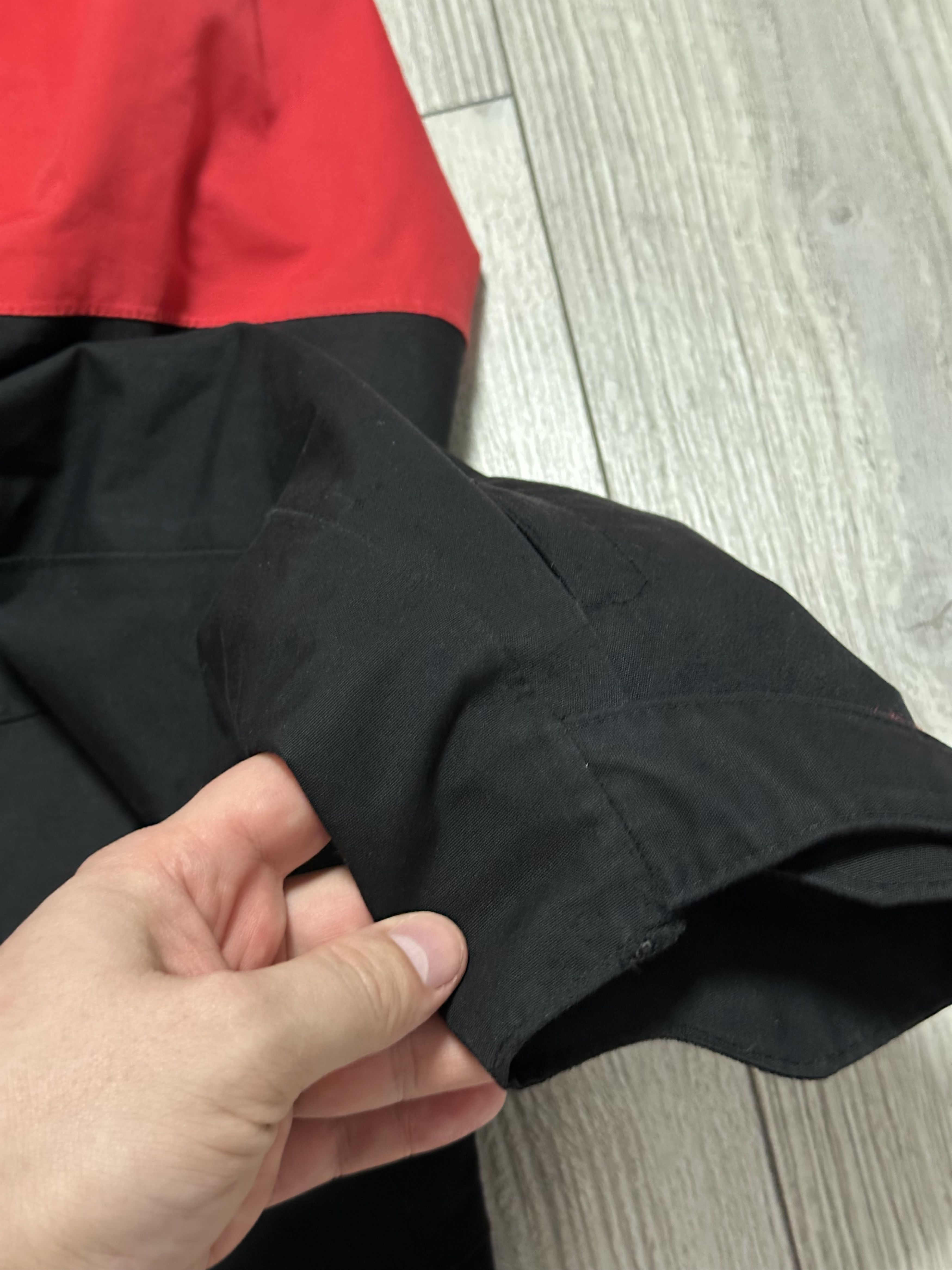 Oakley Oakley Ski Jacket Men’s Men’s Black Red Logo Snowboard Y2K Size US S / EU 44-46 / 1 - 12 Thumbnail