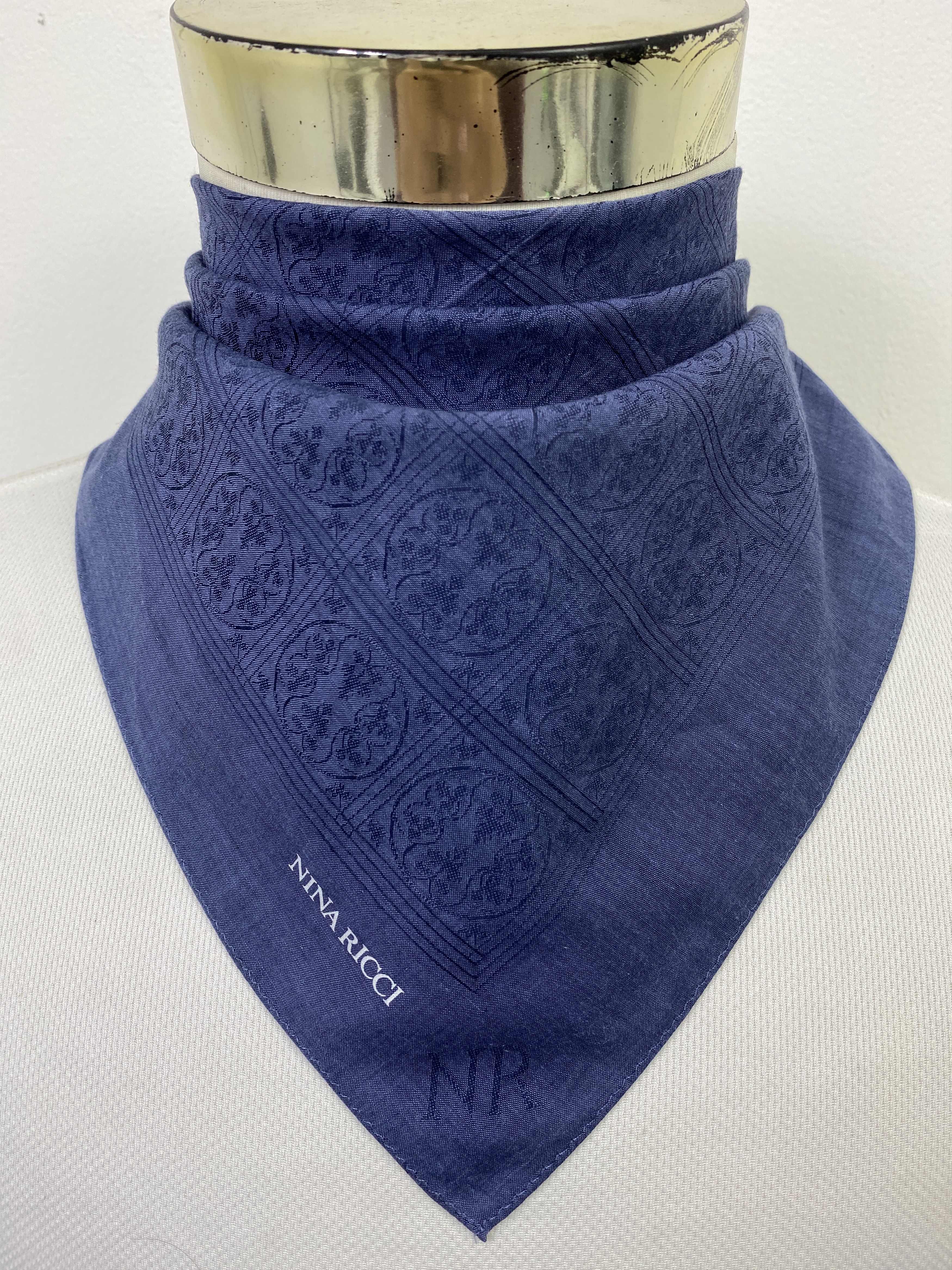 Other Vintage Nina Ricci Handkerchief / Neckerchief KT0062 Size ONE SIZE - 1 Thumbnail